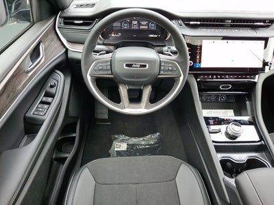 2026 Jeep Grand Cherokee GRAND CHEROKEE L LAREDO ALTITUDE 4X4
