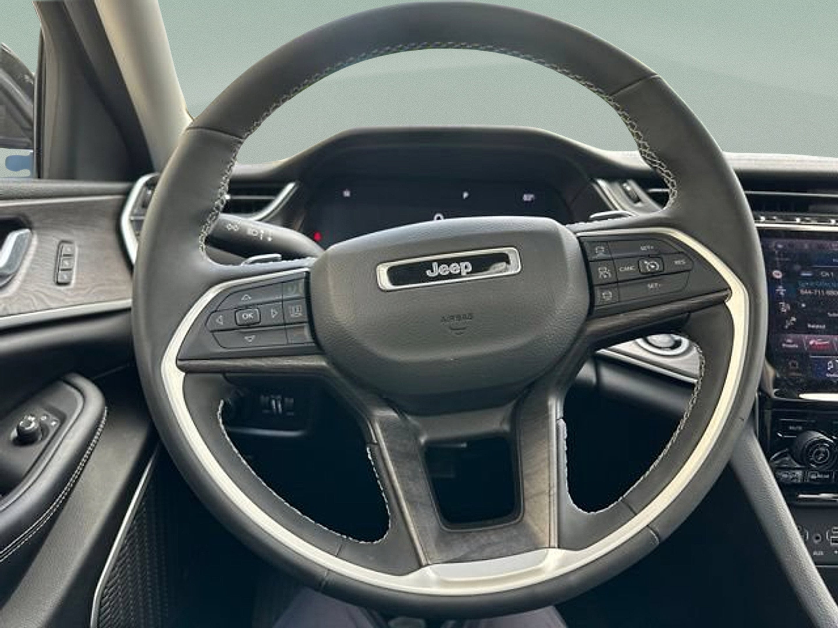 2023 Jeep Grand Cherokee L Limited 4x4