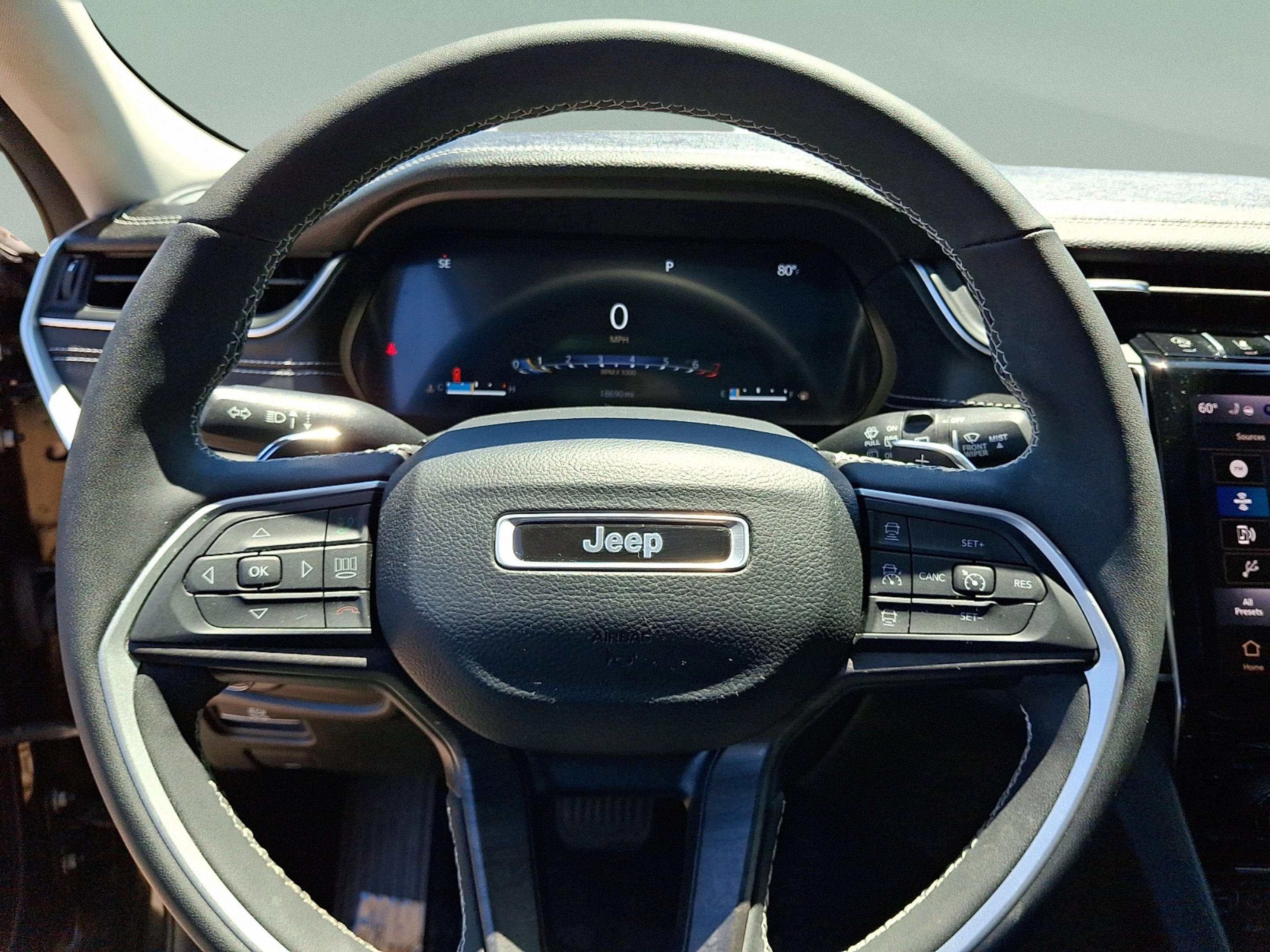 2023 Jeep Grand Cherokee L Limited 4x4
