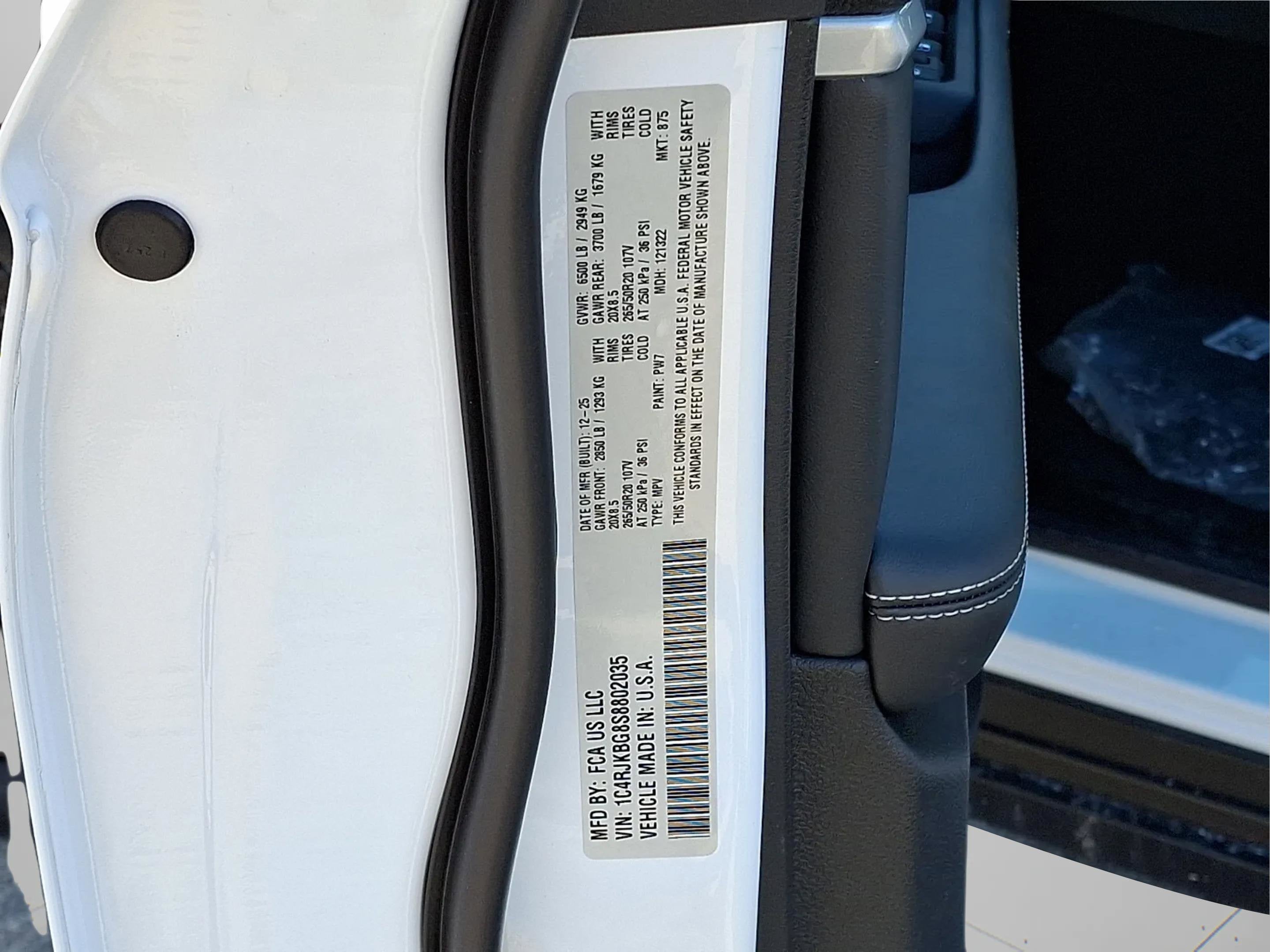 2025 Jeep Grand Cherokee GRAND CHEROKEE L LIMITED 4X4