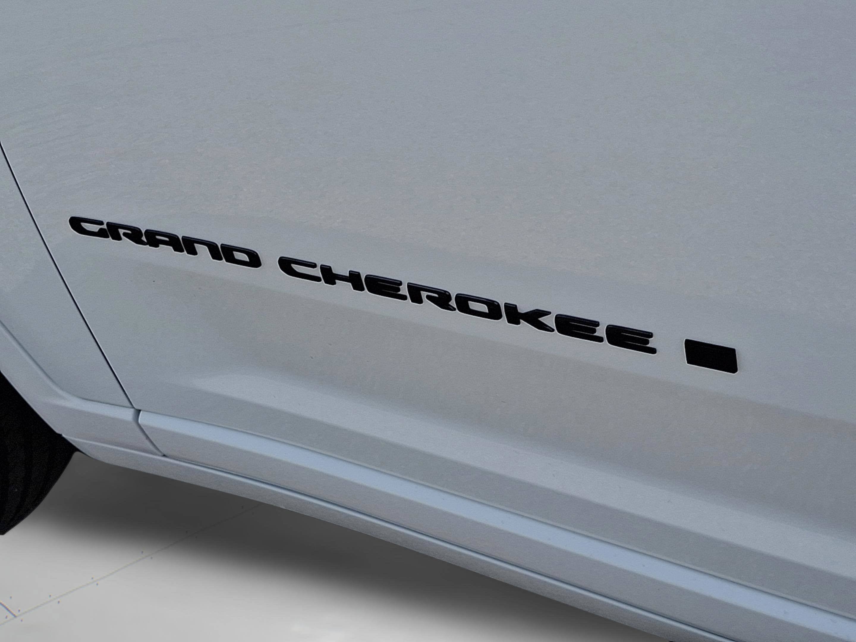 2026 Jeep Grand Cherokee GRAND CHEROKEE L LIMITED RESERVE 4X4