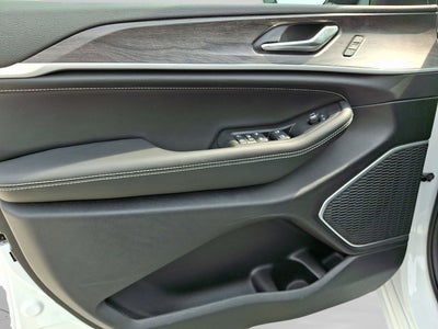 2026 Jeep Grand Cherokee GRAND CHEROKEE L LIMITED RESERVE 4X4