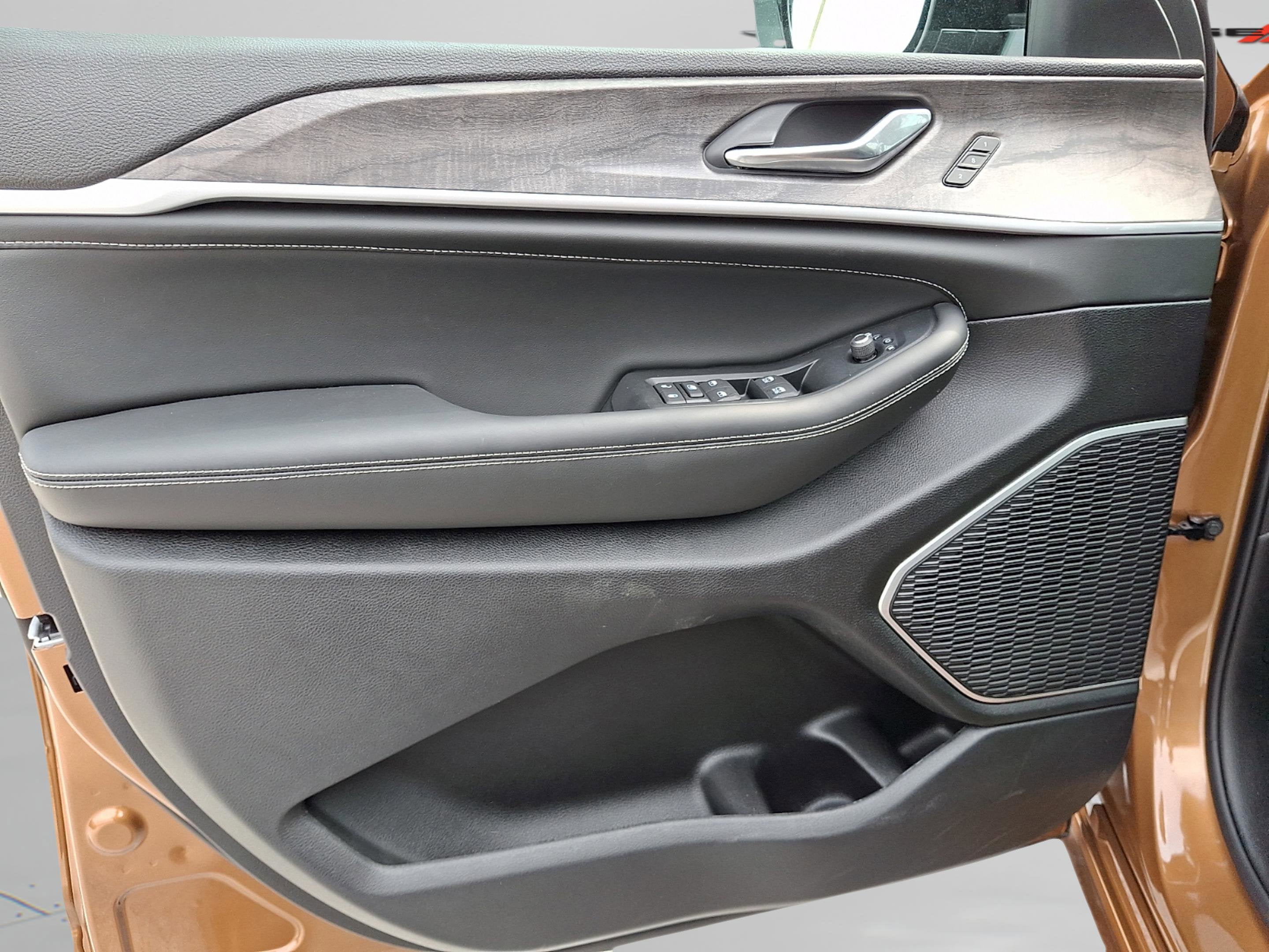 2026 Jeep Grand Cherokee GRAND CHEROKEE L LIMITED RESERVE 4X4