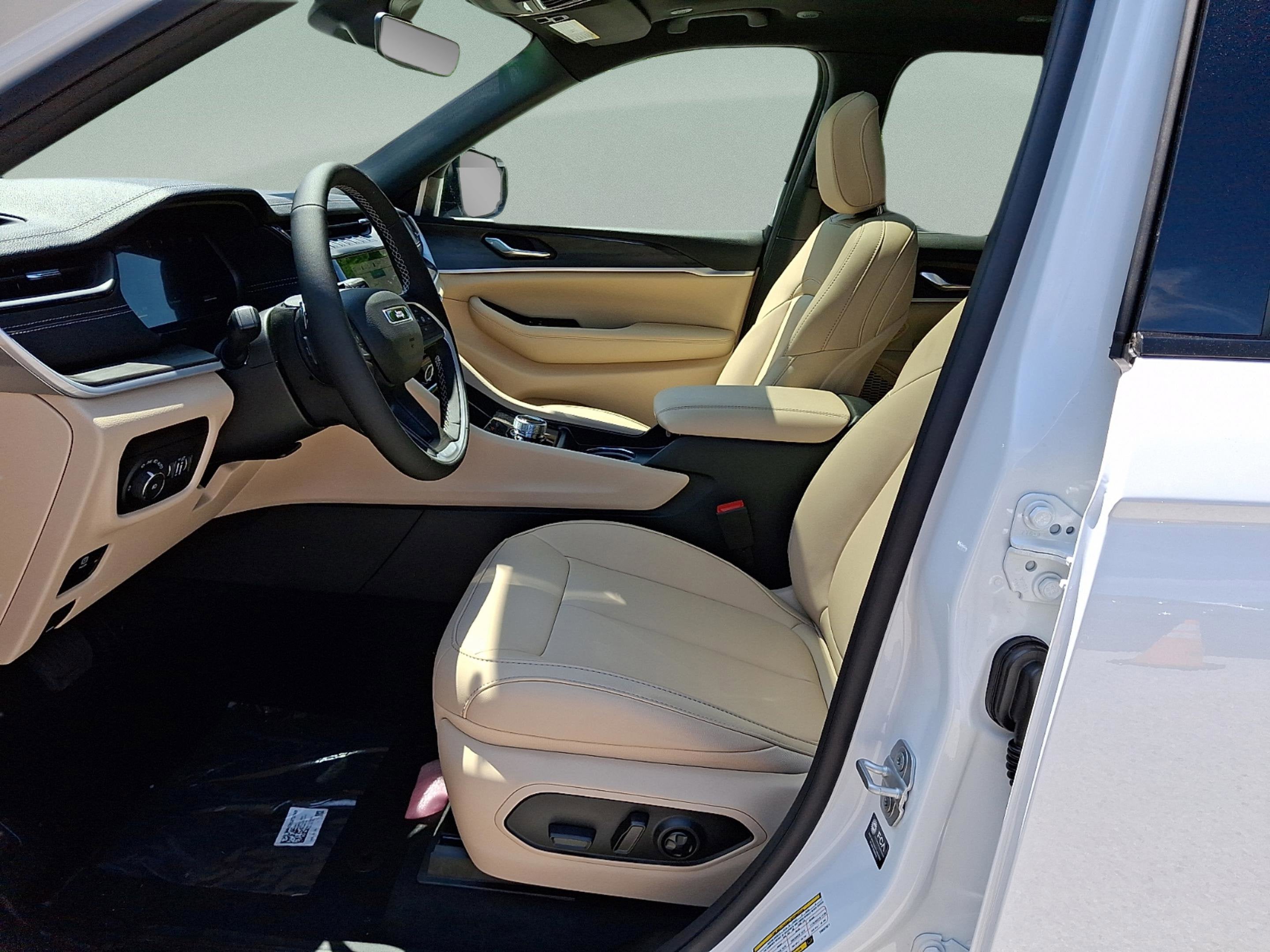 2026 Jeep Grand Cherokee GRAND CHEROKEE L LIMITED 4X4
