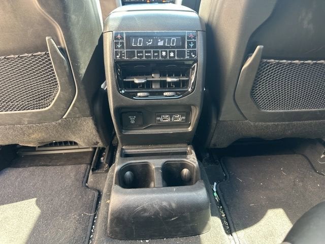 2023 Jeep Grand Cherokee L Overland 4x4