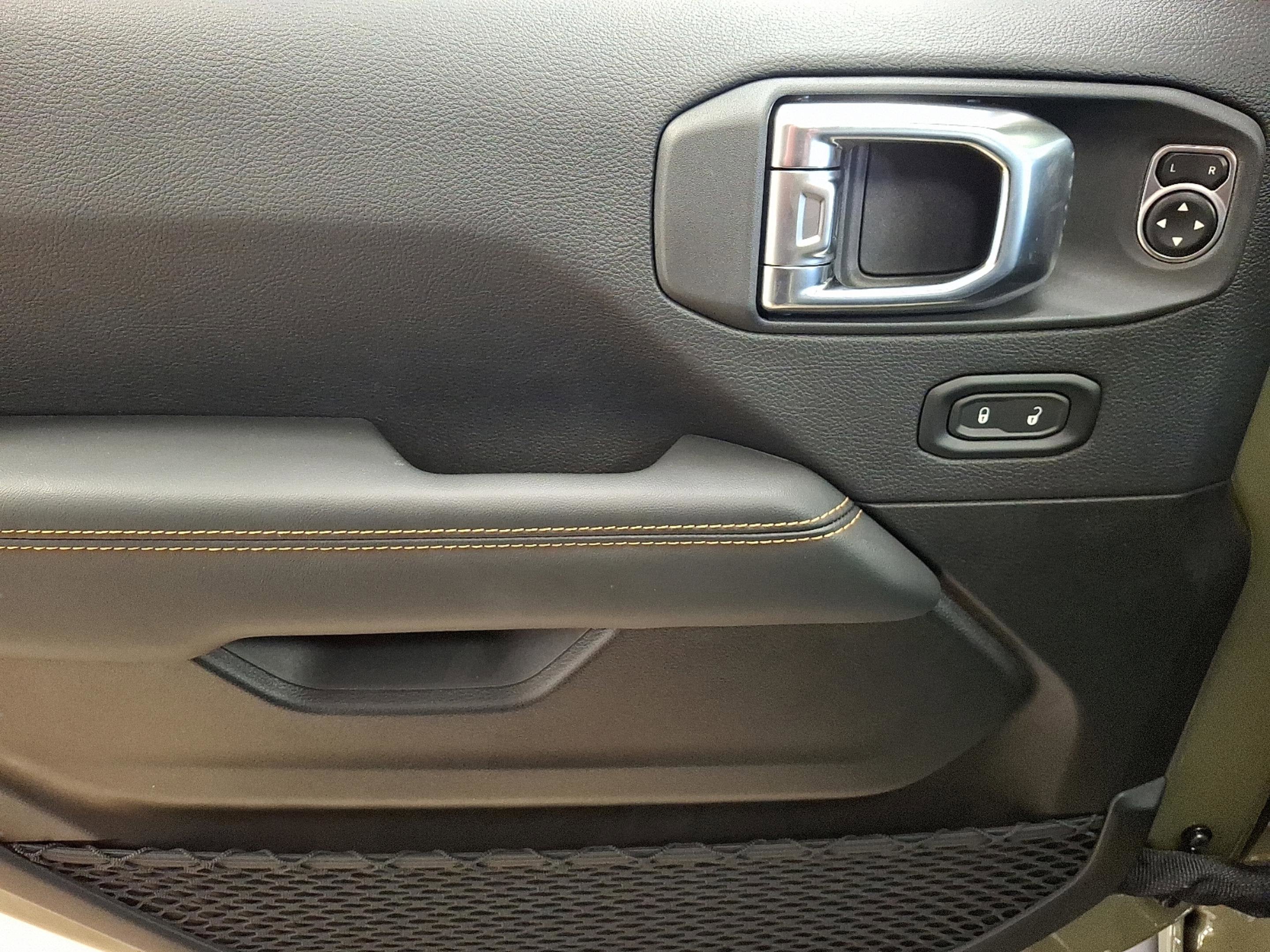 2025 Jeep Wrangler WRANGLER 4-DOOR RUBICON 392