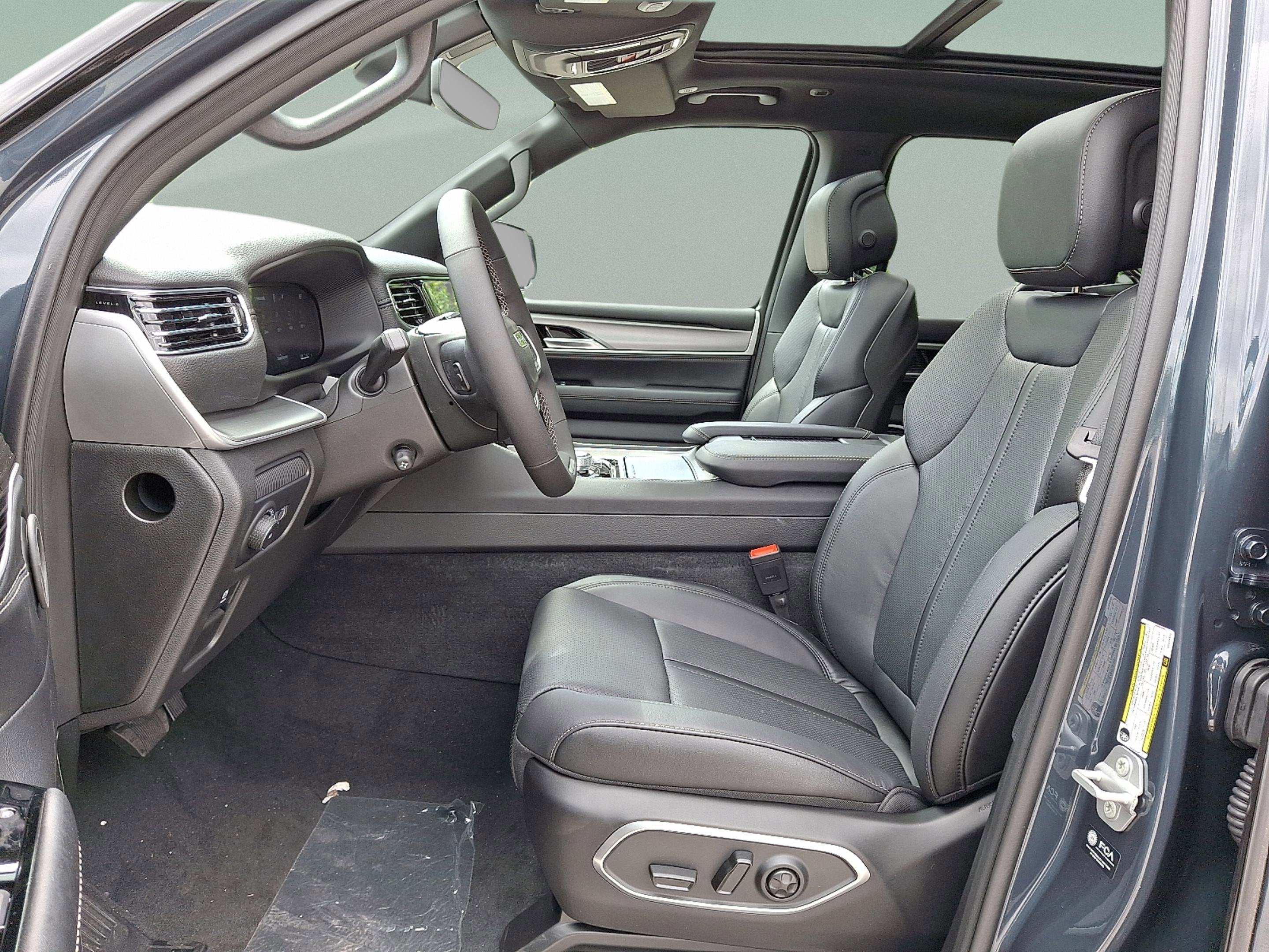 2025 Jeep Wagoneer WAGONEER OVERLAND 4X4