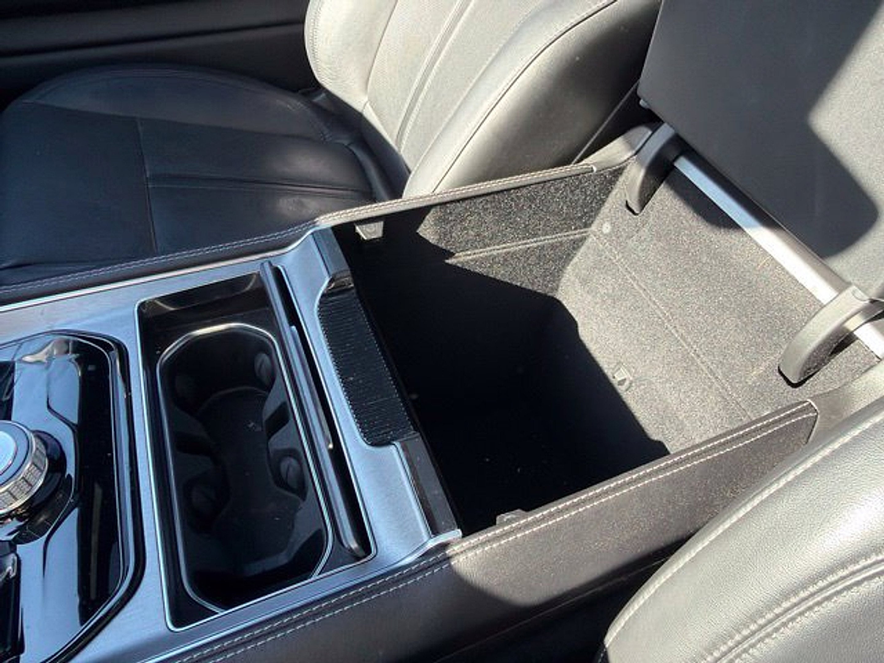2023 Jeep Wagoneer Series II Carbide 4x4