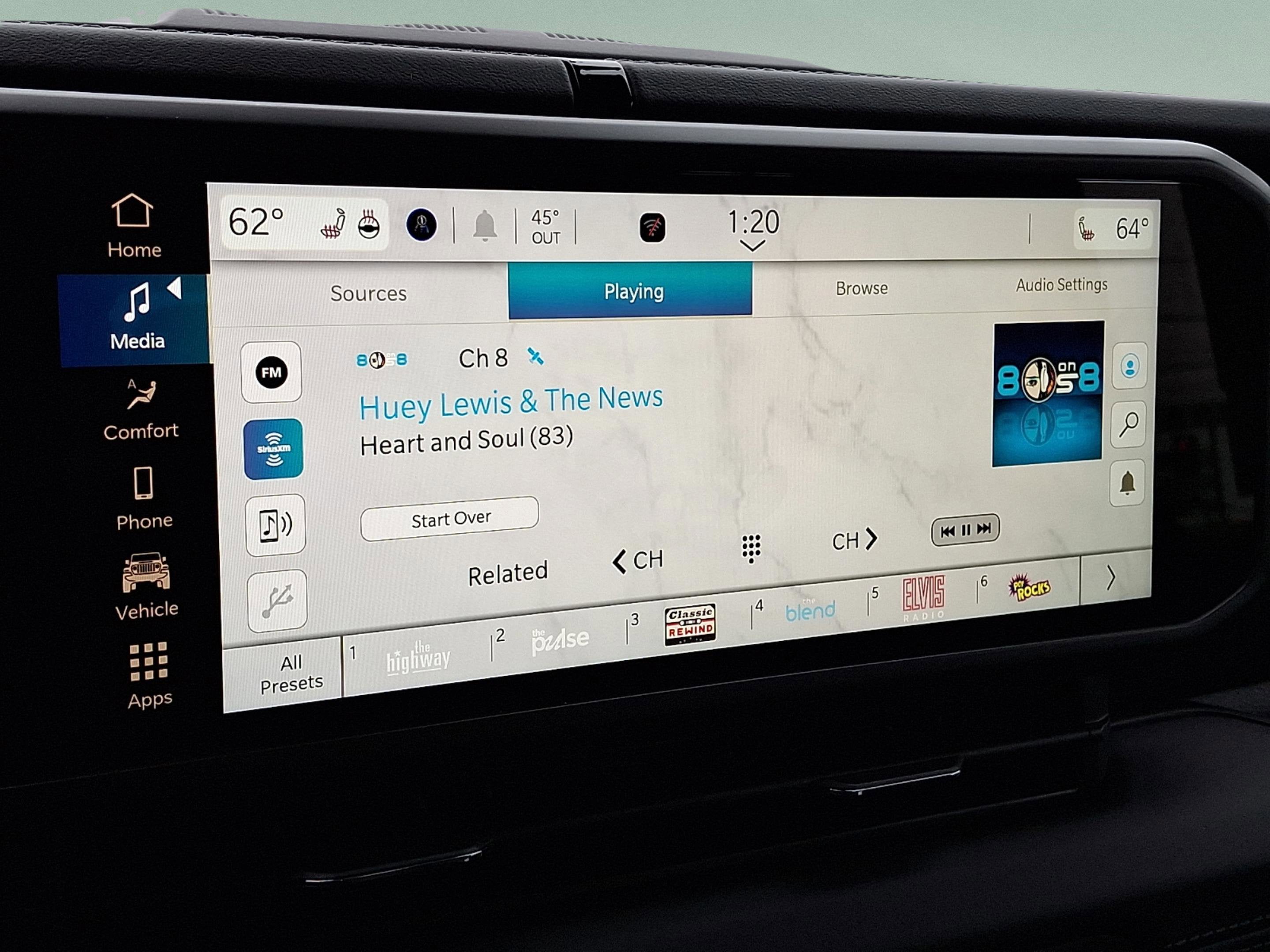 2026 Jeep Gladiator GLADIATOR SAHARA 4X4