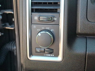 2022 RAM 1500 Classic Warlock Quad Cab 4x4 6'4' Box