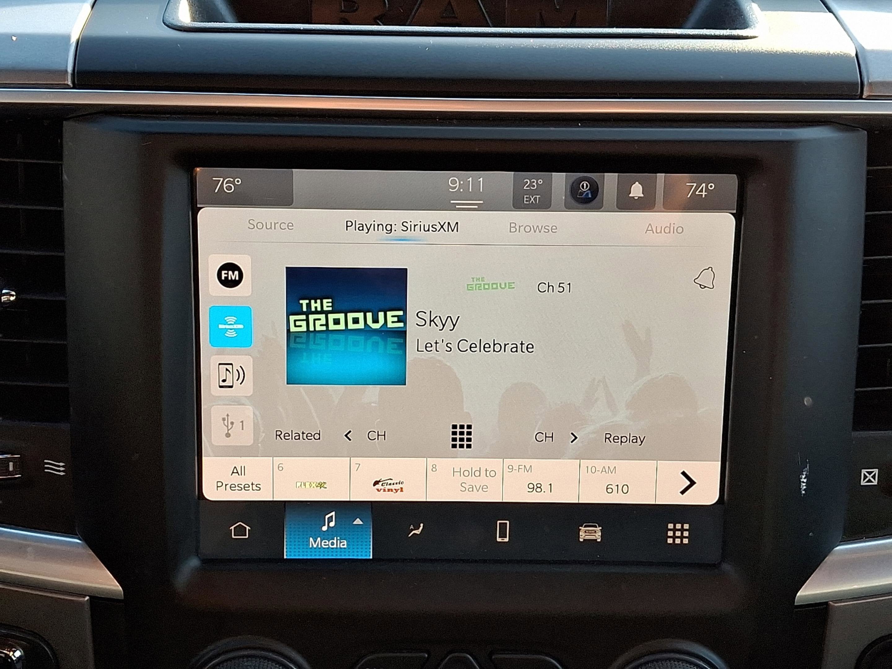 2022 RAM 1500 Classic Warlock Quad Cab 4x4 6'4' Box