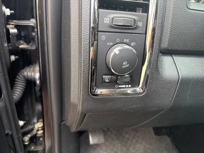 2018 RAM 1500 Night Crew Cab 4x4 5'7' Box
