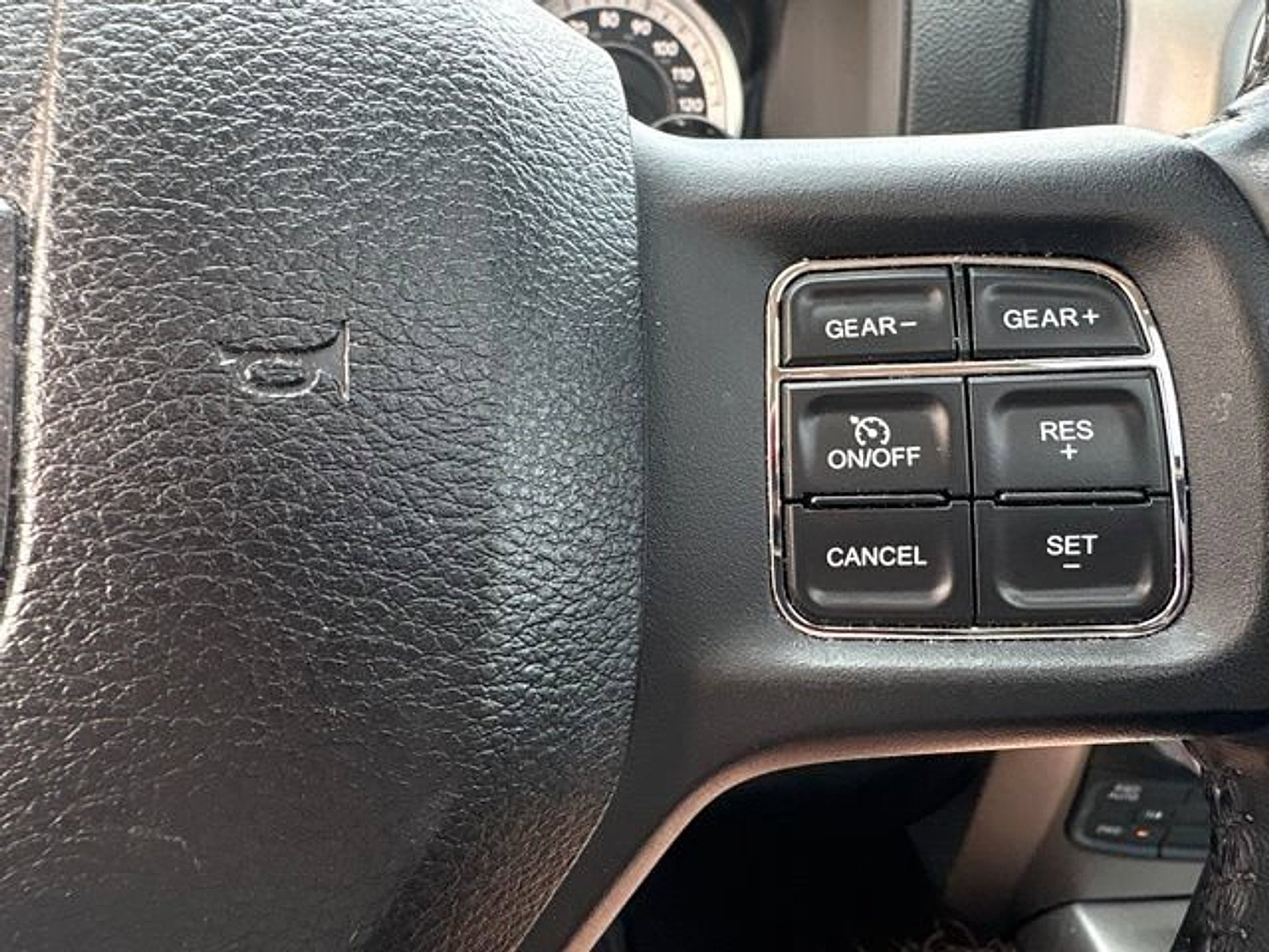 2018 RAM 1500 Night Crew Cab 4x4 5'7' Box