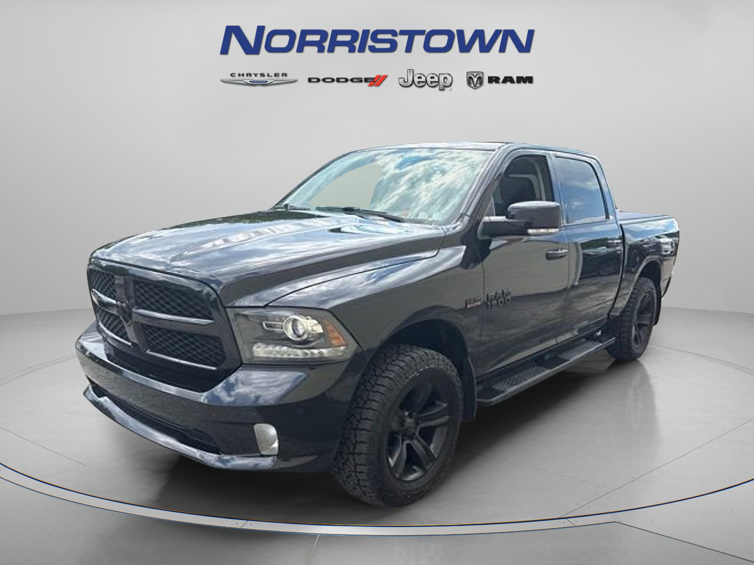 2018 RAM 1500 Night Crew Cab 4x4 5'7' Box