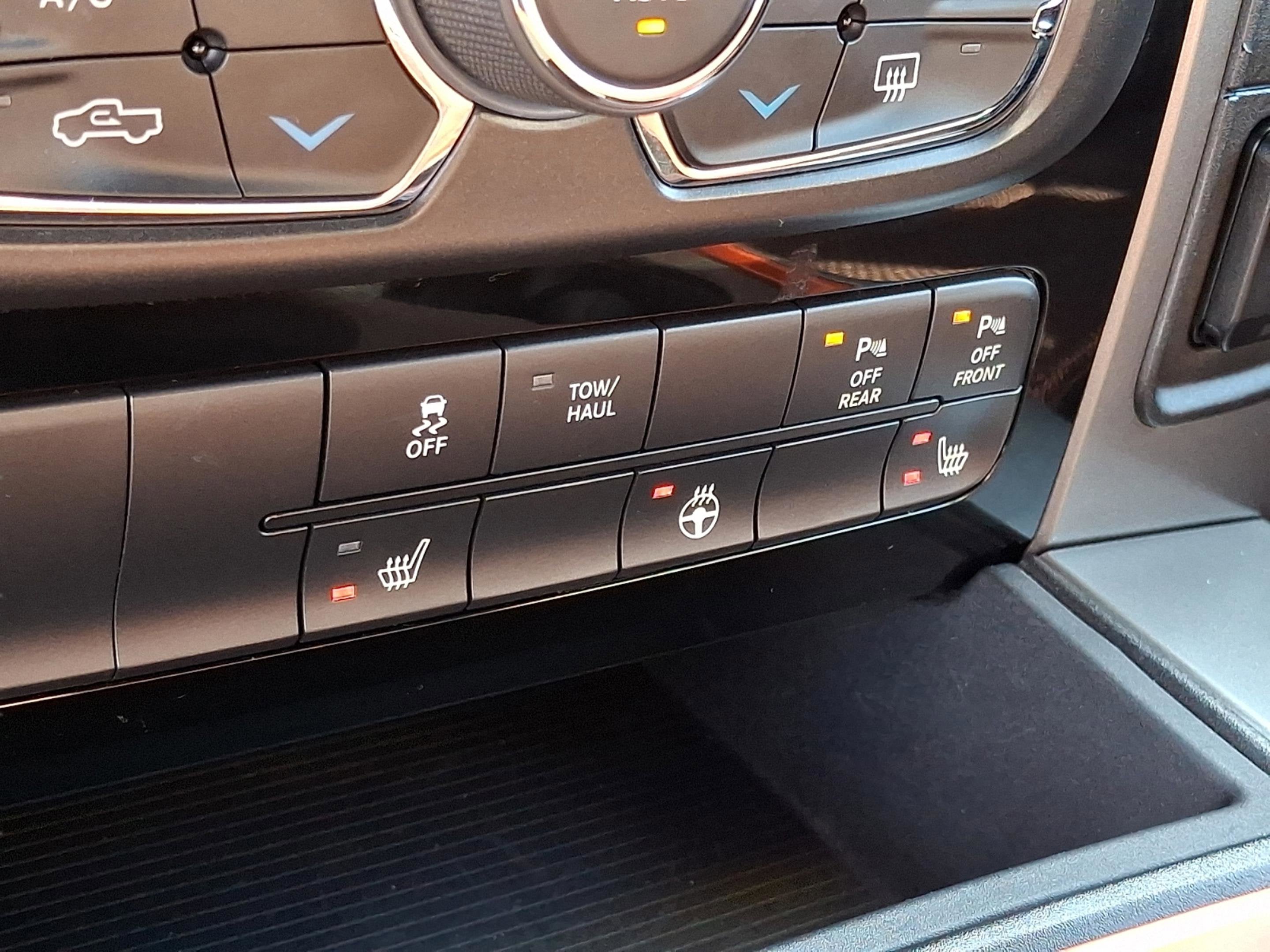 2017 RAM 1500 Sport Crew Cab 4x4 5'7' Box