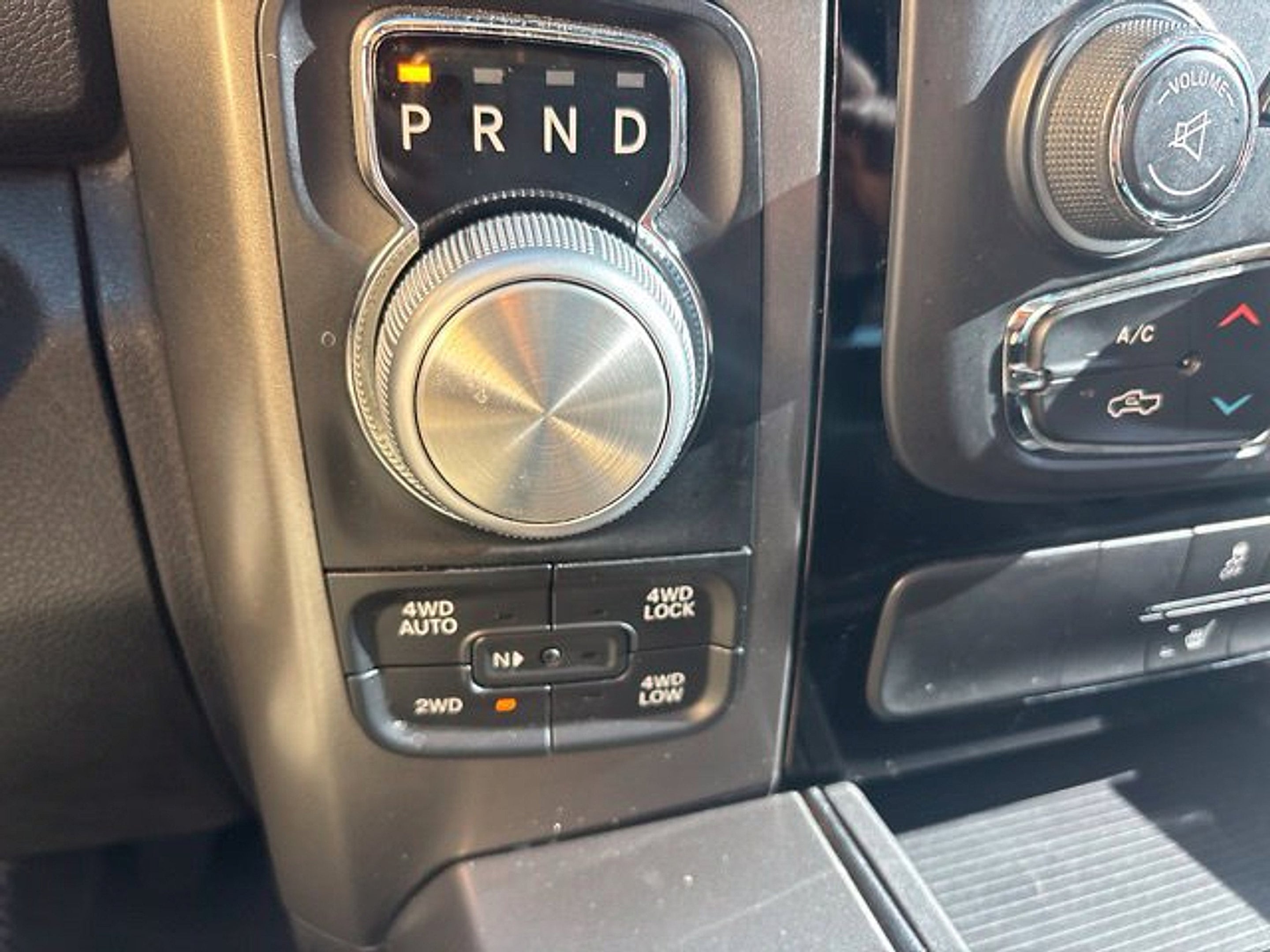 2017 RAM 1500 Sport Crew Cab 4x4 5'7' Box
