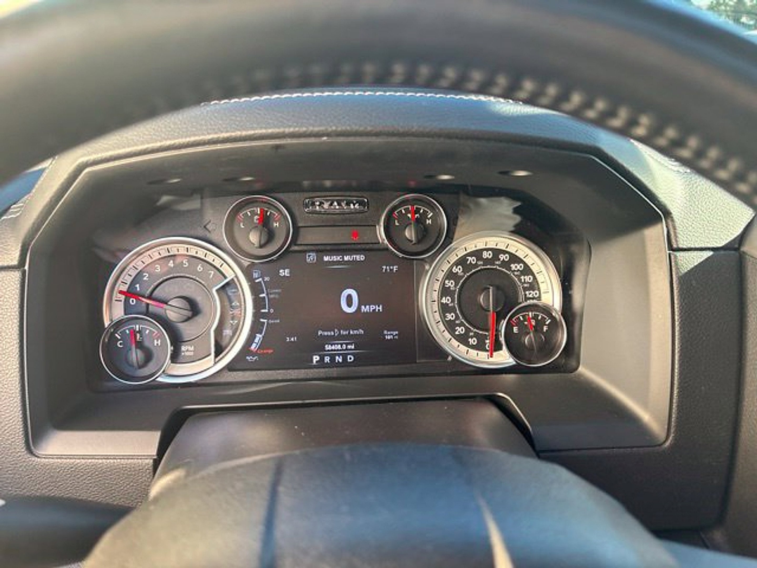 2017 RAM 1500 Sport Crew Cab 4x4 5'7' Box