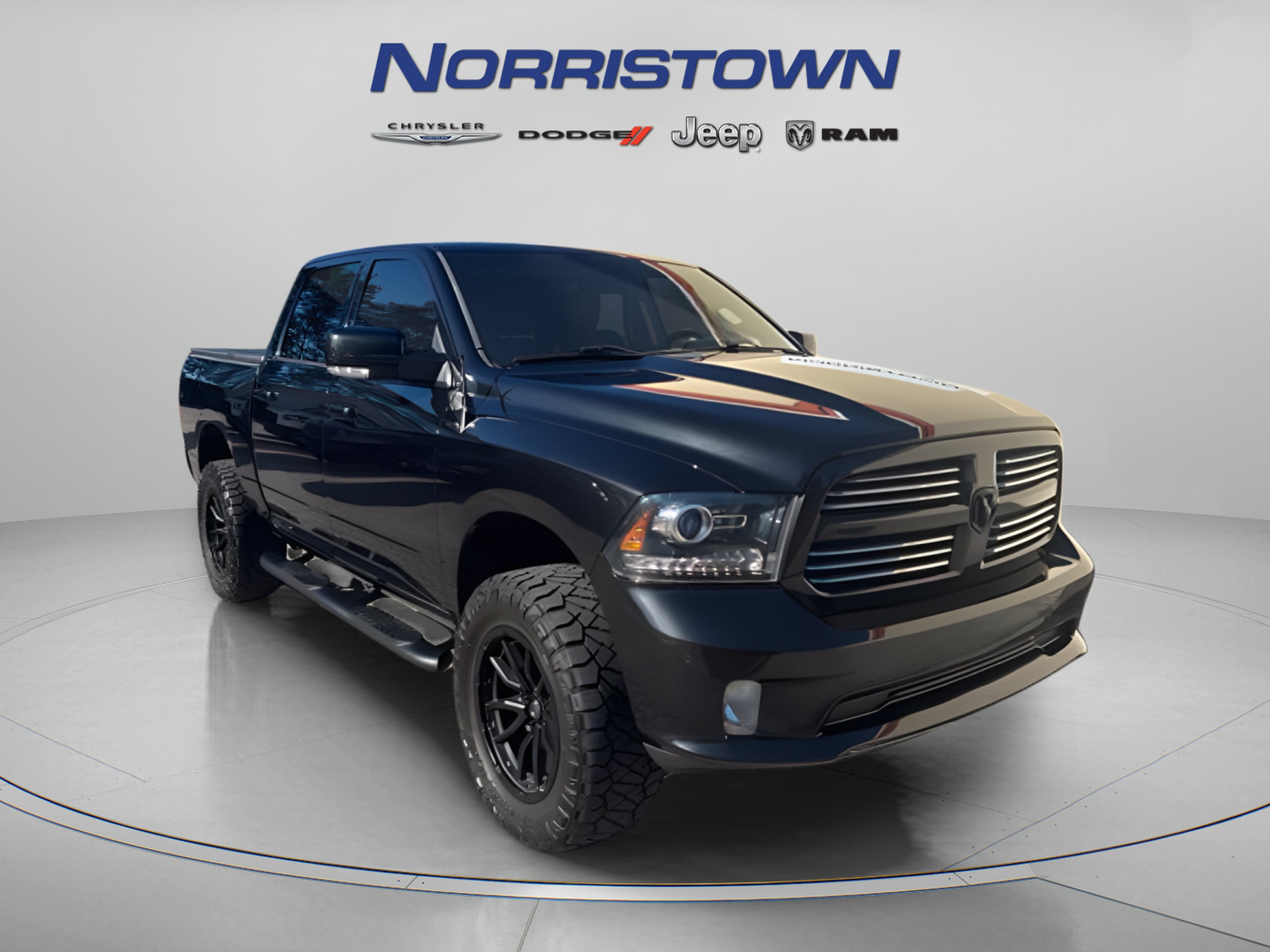 2017 RAM 1500 Sport Crew Cab 4x4 5'7' Box