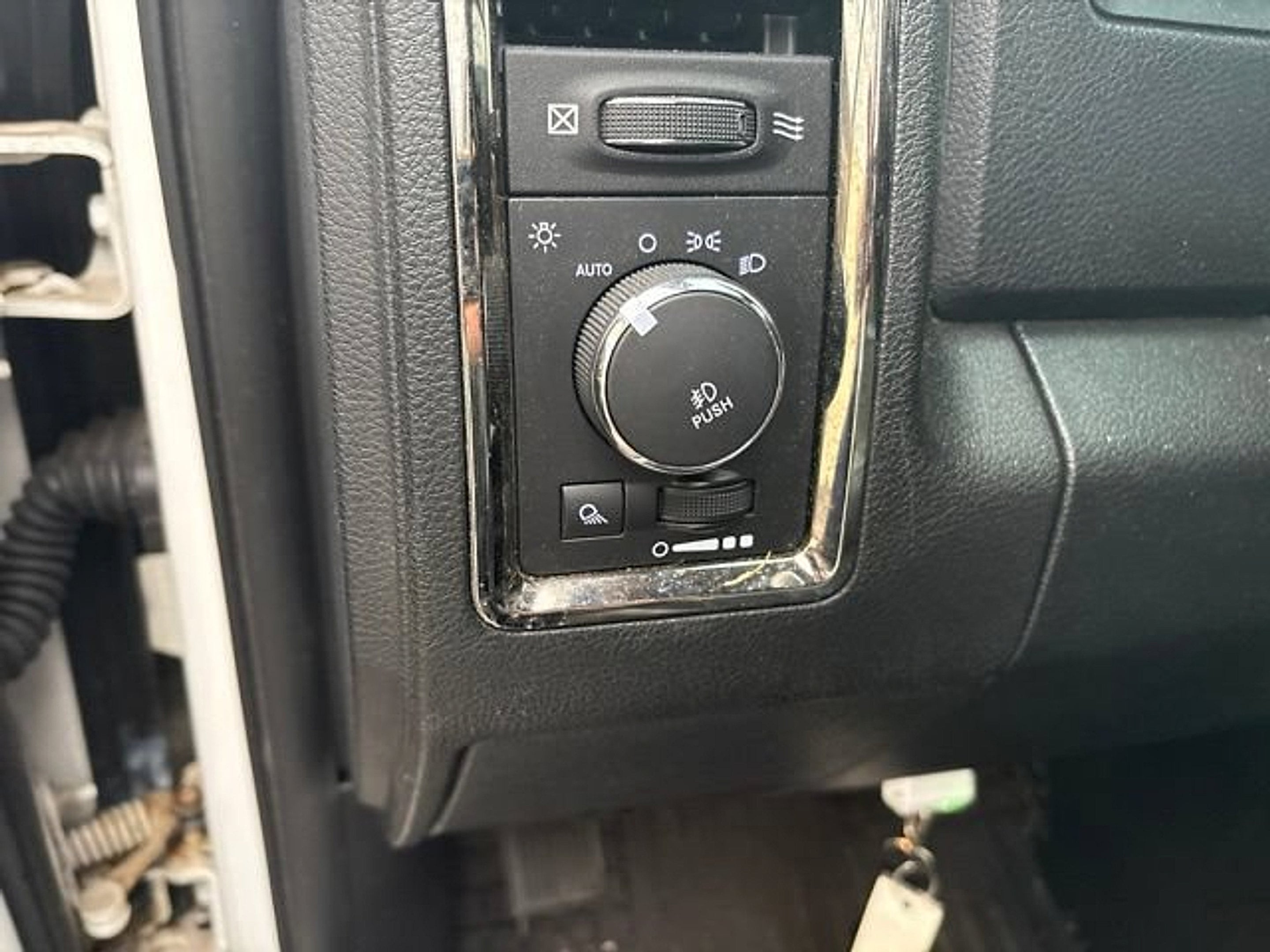 2014 RAM 1500 Sport