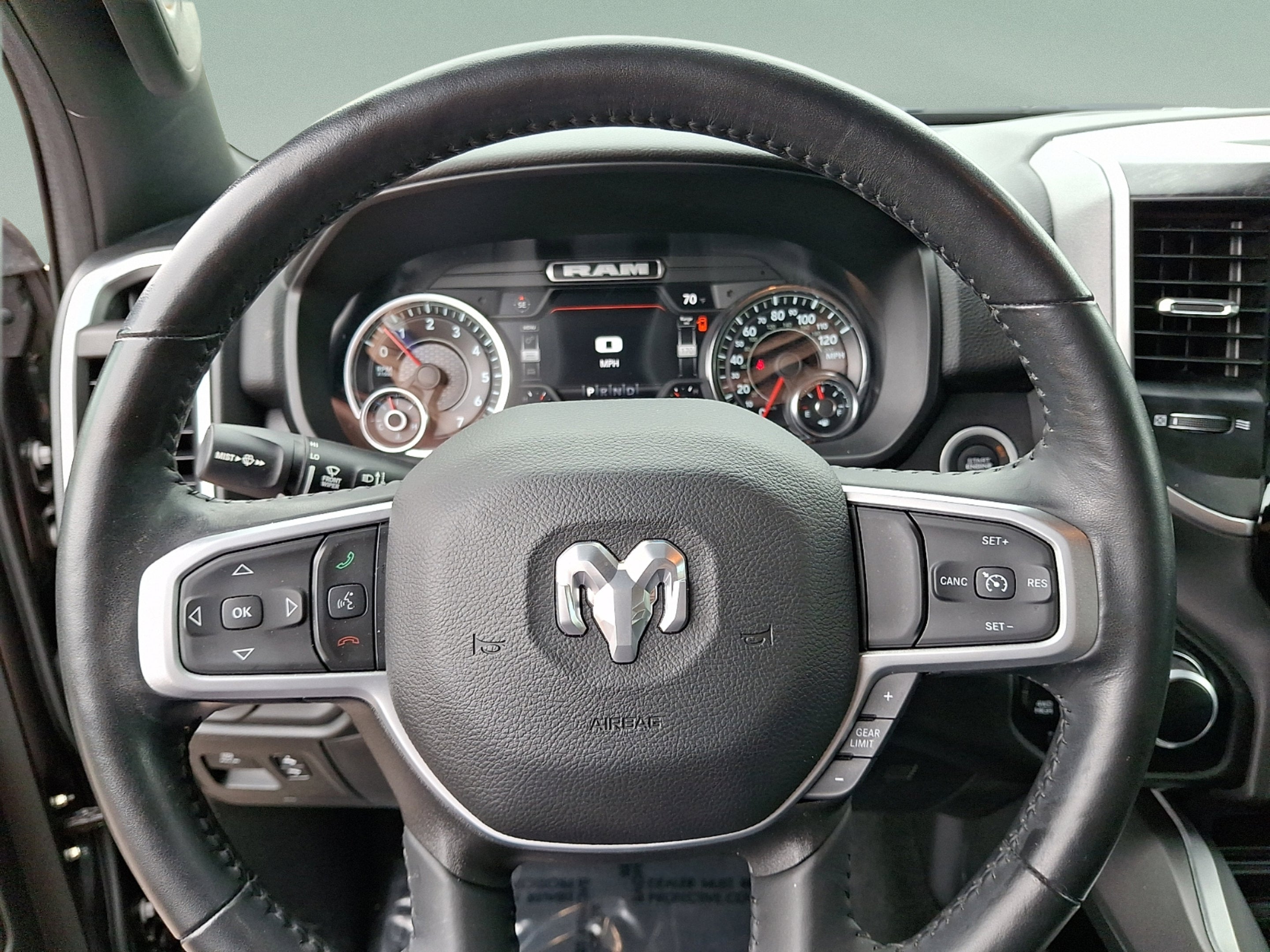 2023 RAM 1500 Big Horn Crew Cab 4x4 5'7' Box