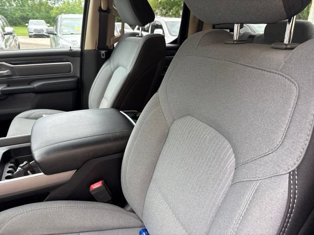 2020 RAM 1500 Big Horn Quad Cab 4x4 6'4' Box