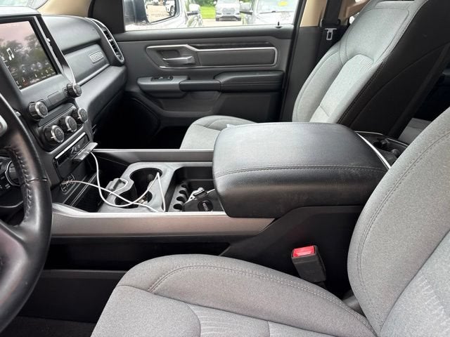 2020 RAM 1500 Big Horn Quad Cab 4x4 6'4' Box