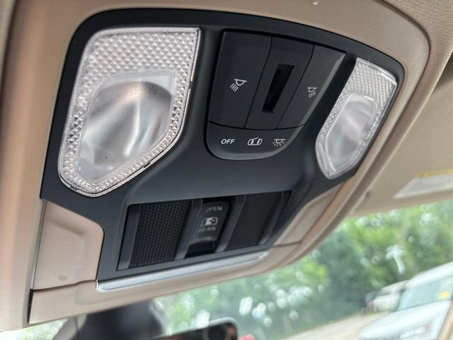 2020 RAM 1500 Big Horn Quad Cab 4x4 6'4' Box