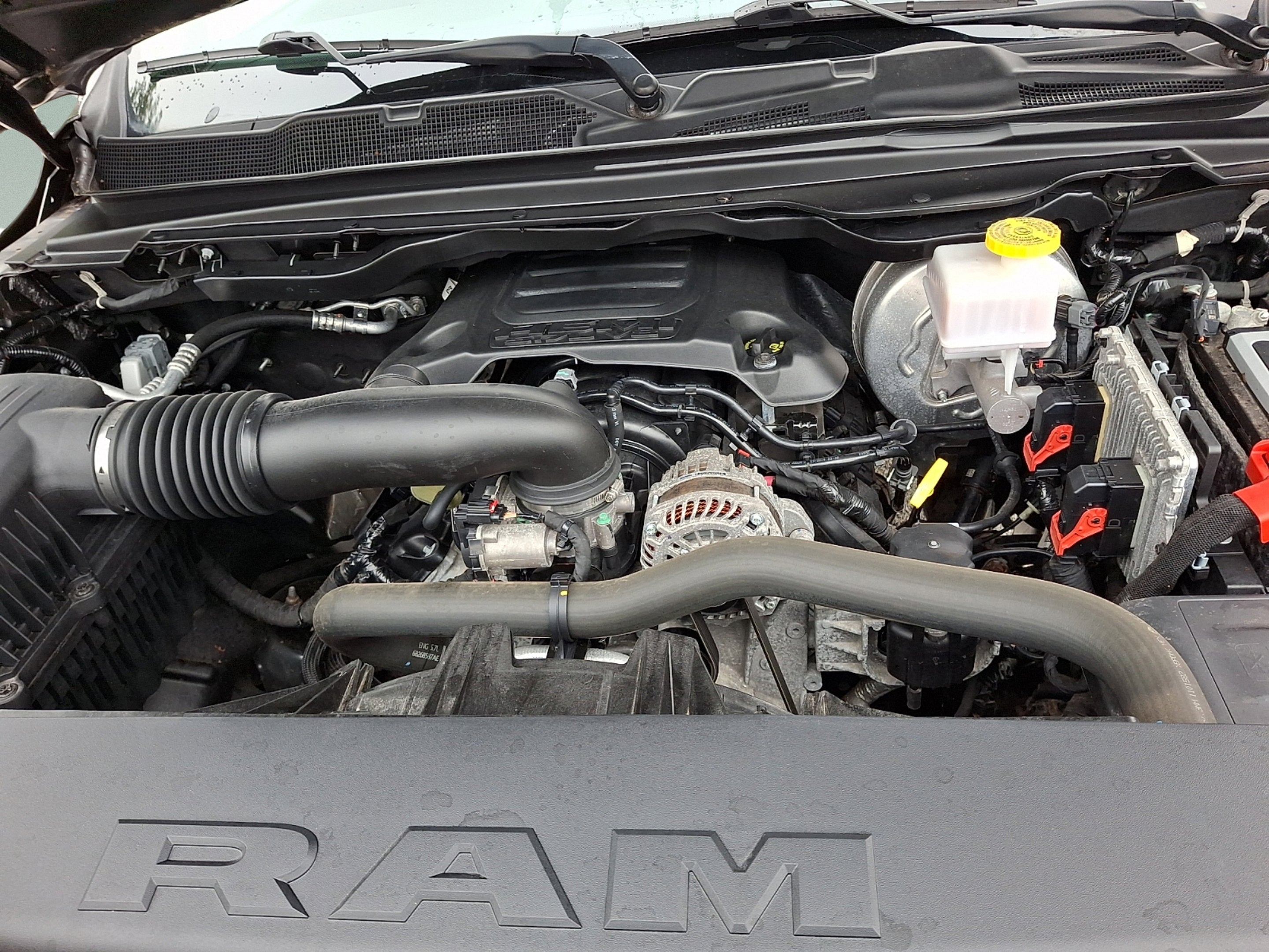2020 RAM 1500 Big Horn Quad Cab 4x4 6'4' Box