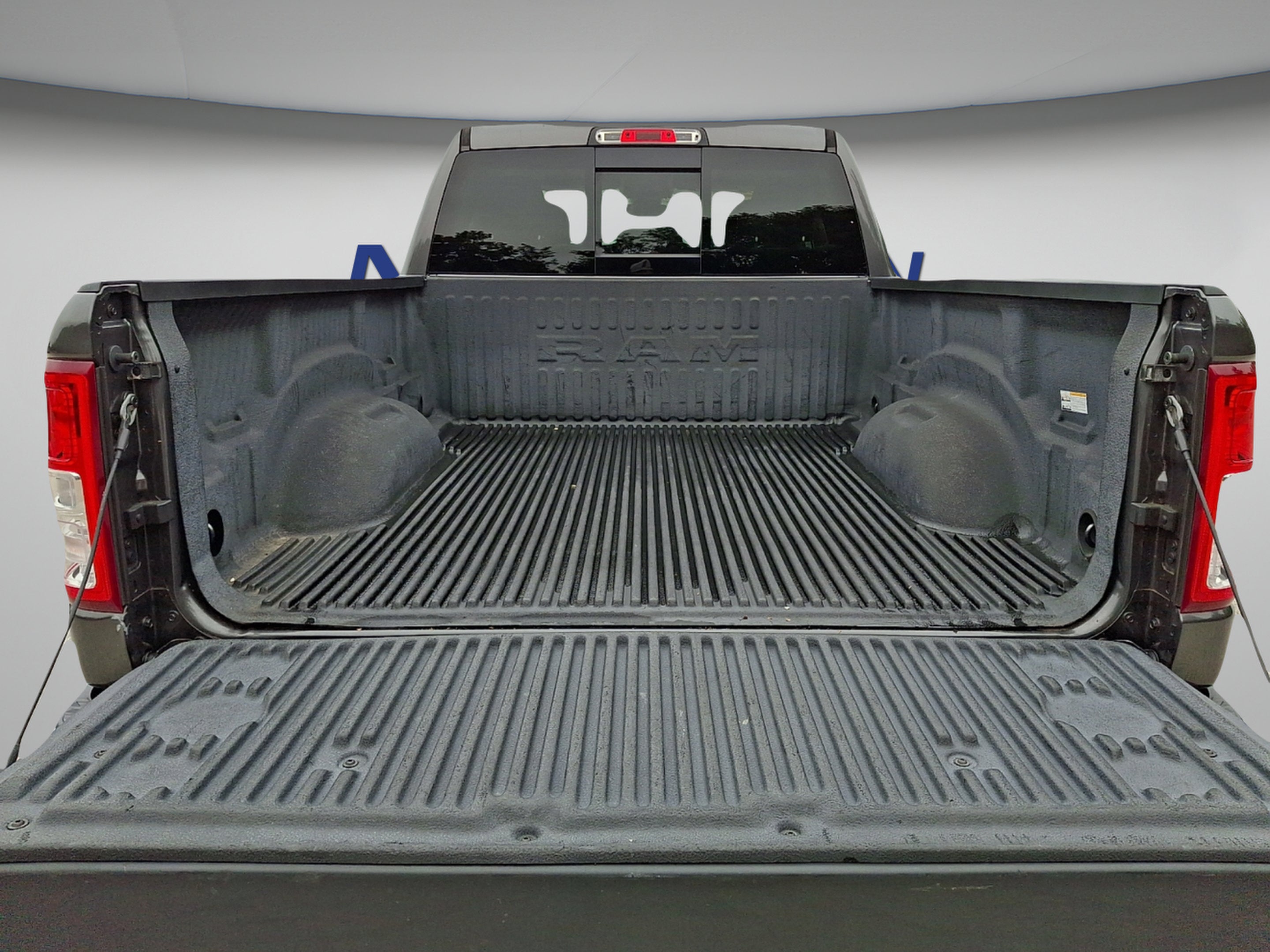 2020 RAM 1500 Big Horn Quad Cab 4x4 6'4' Box