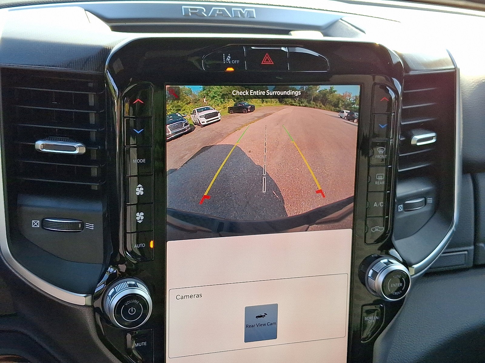 2026 RAM Ram 1500 RAM 1500 LONE STAR CREW CAB 4X4 5'7' BOX