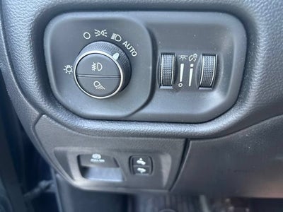 2019 RAM 1500 Big Horn/Lone Star Crew Cab 4x4 5'7' Box