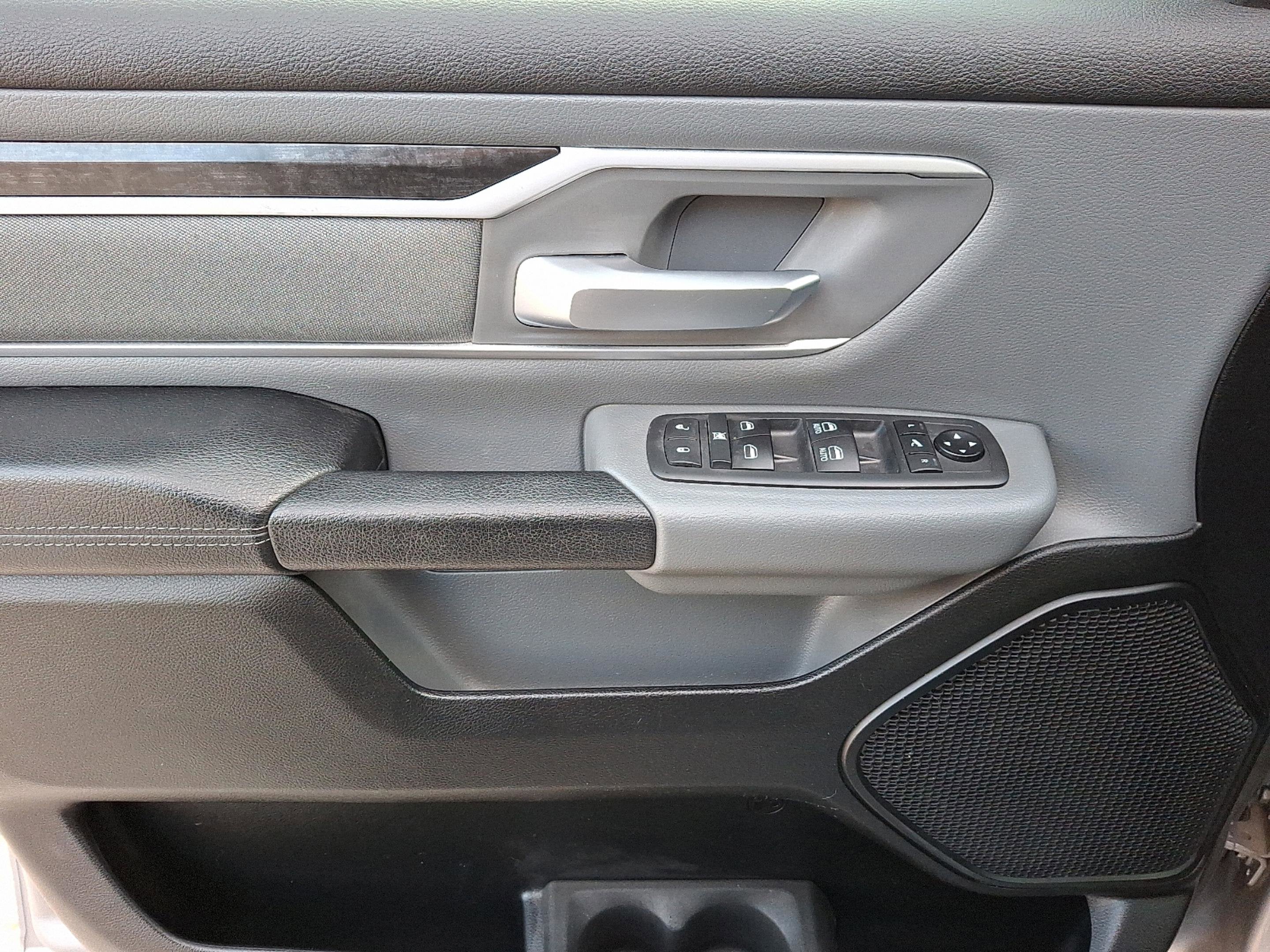 2021 RAM 1500 Big Horn Crew Cab 4x4 5'7' Box