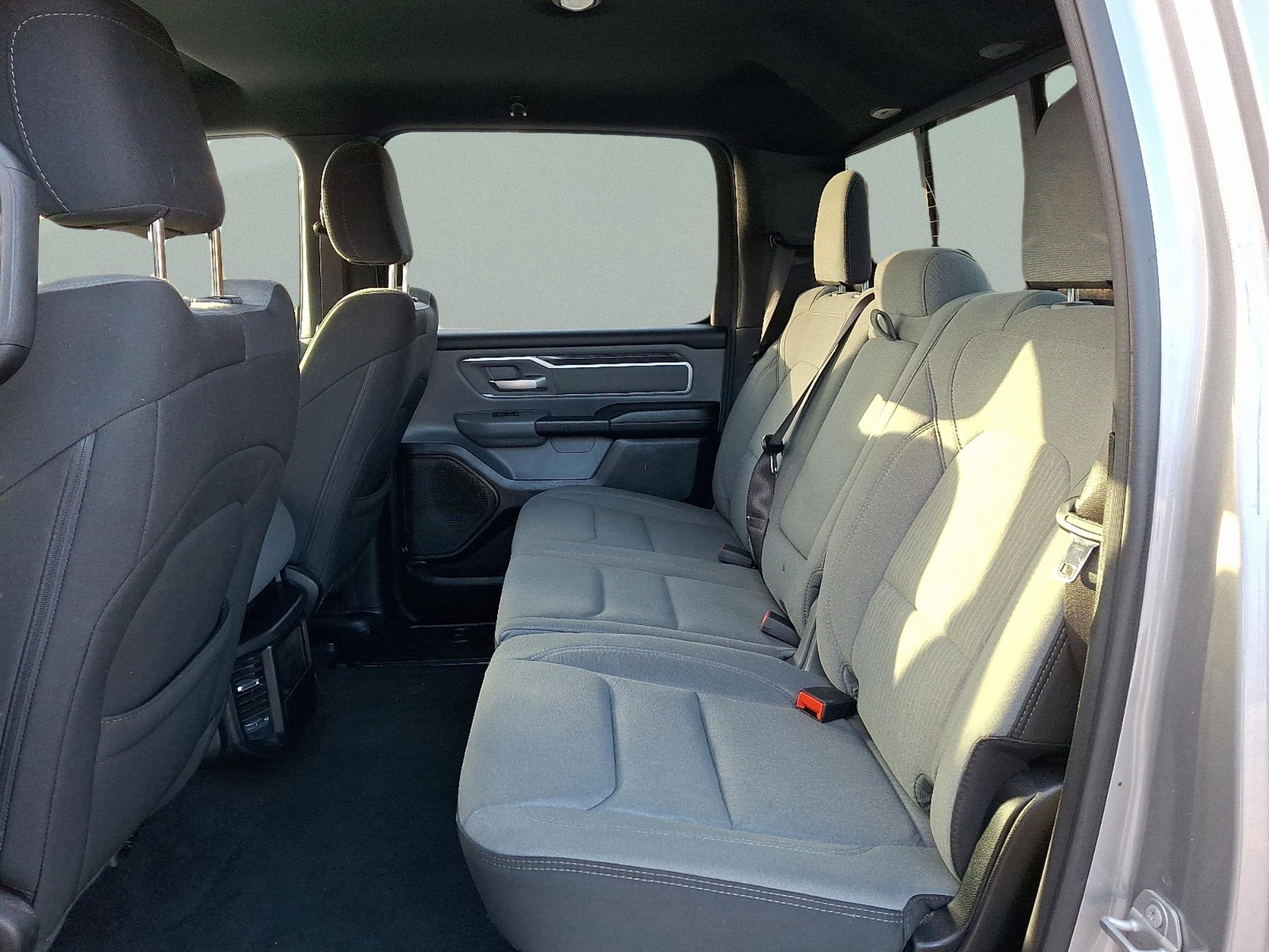 2021 RAM 1500 Big Horn Crew Cab 4x4 5'7' Box