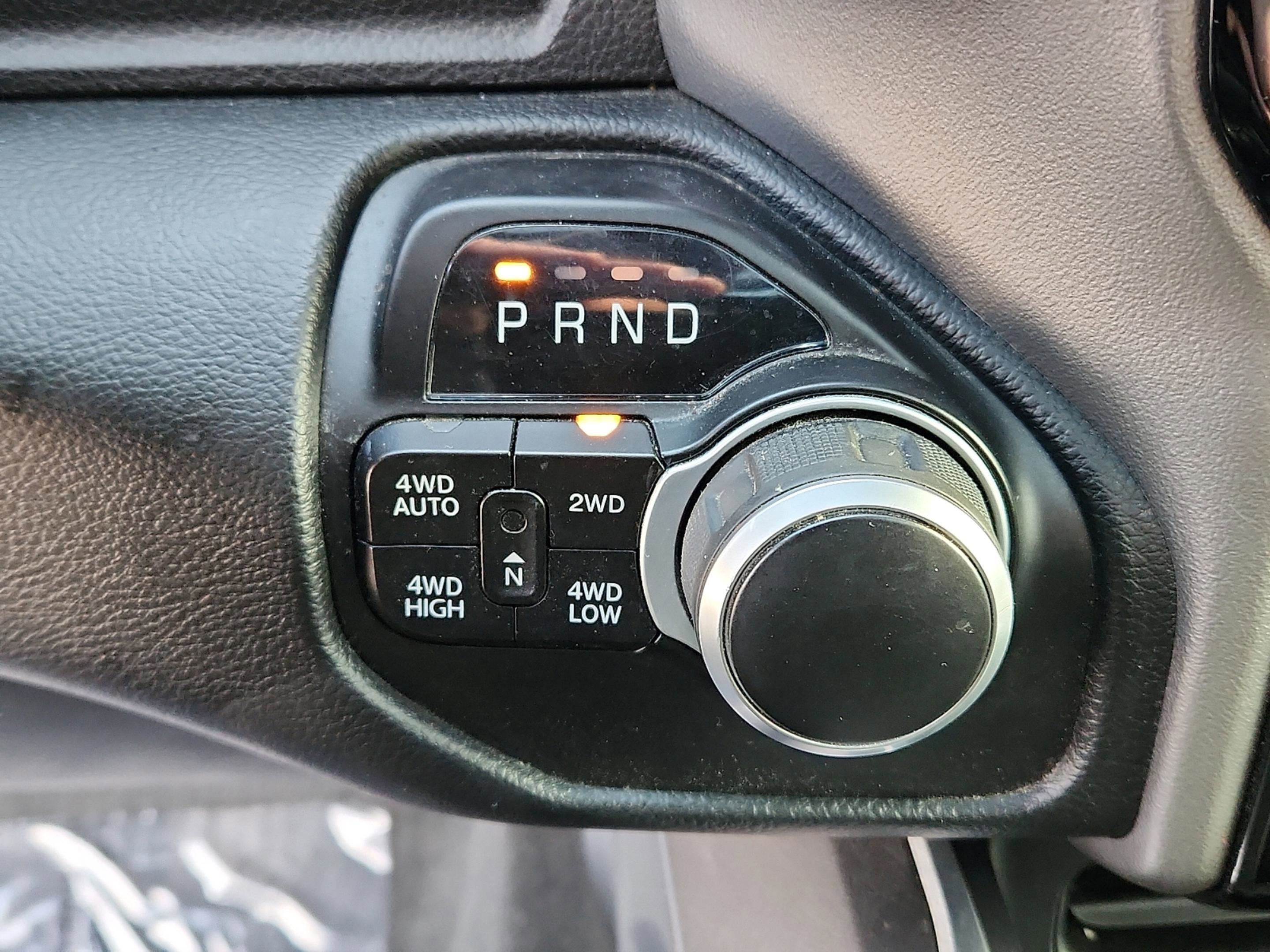 2022 RAM 1500 Big Horn Crew Cab 4x4 5'7' Box