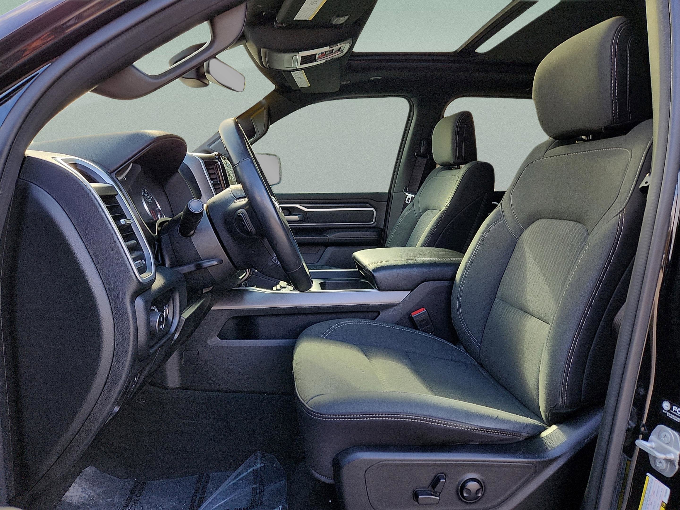 2022 RAM 1500 Big Horn Crew Cab 4x4 5'7' Box