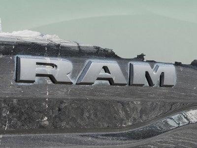 2022 RAM 1500 Big Horn Crew Cab 4x4 5'7' Box