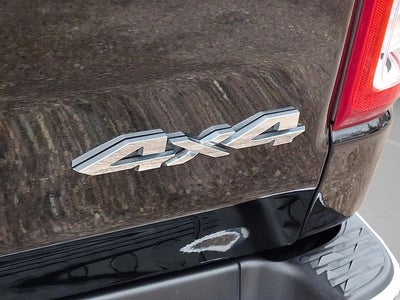 2022 RAM 1500 Big Horn Crew Cab 4x4 5'7' Box