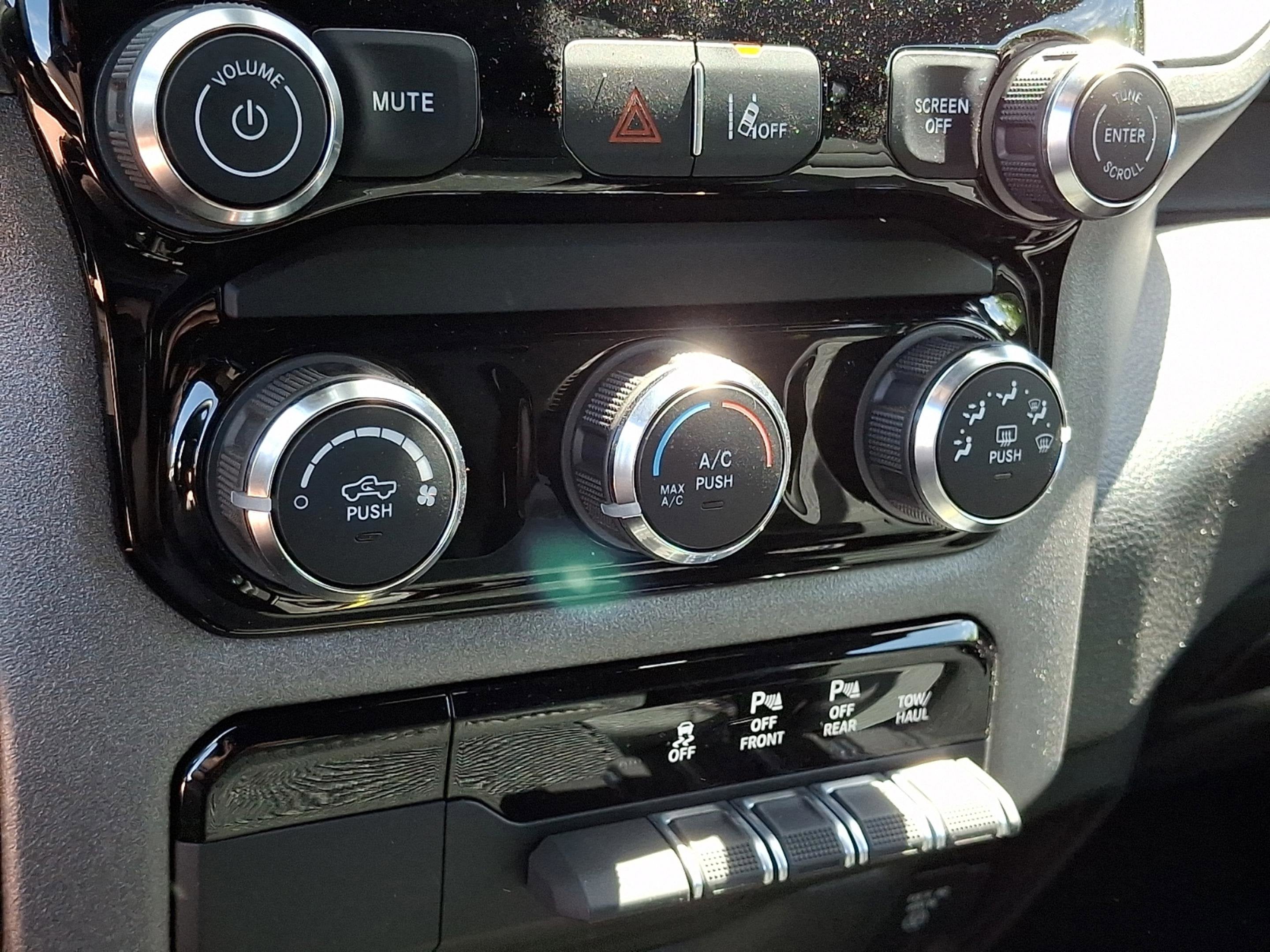 2026 RAM Ram 1500 RAM 1500 WARLOCK CREW CAB 4X4 5'7' BOX