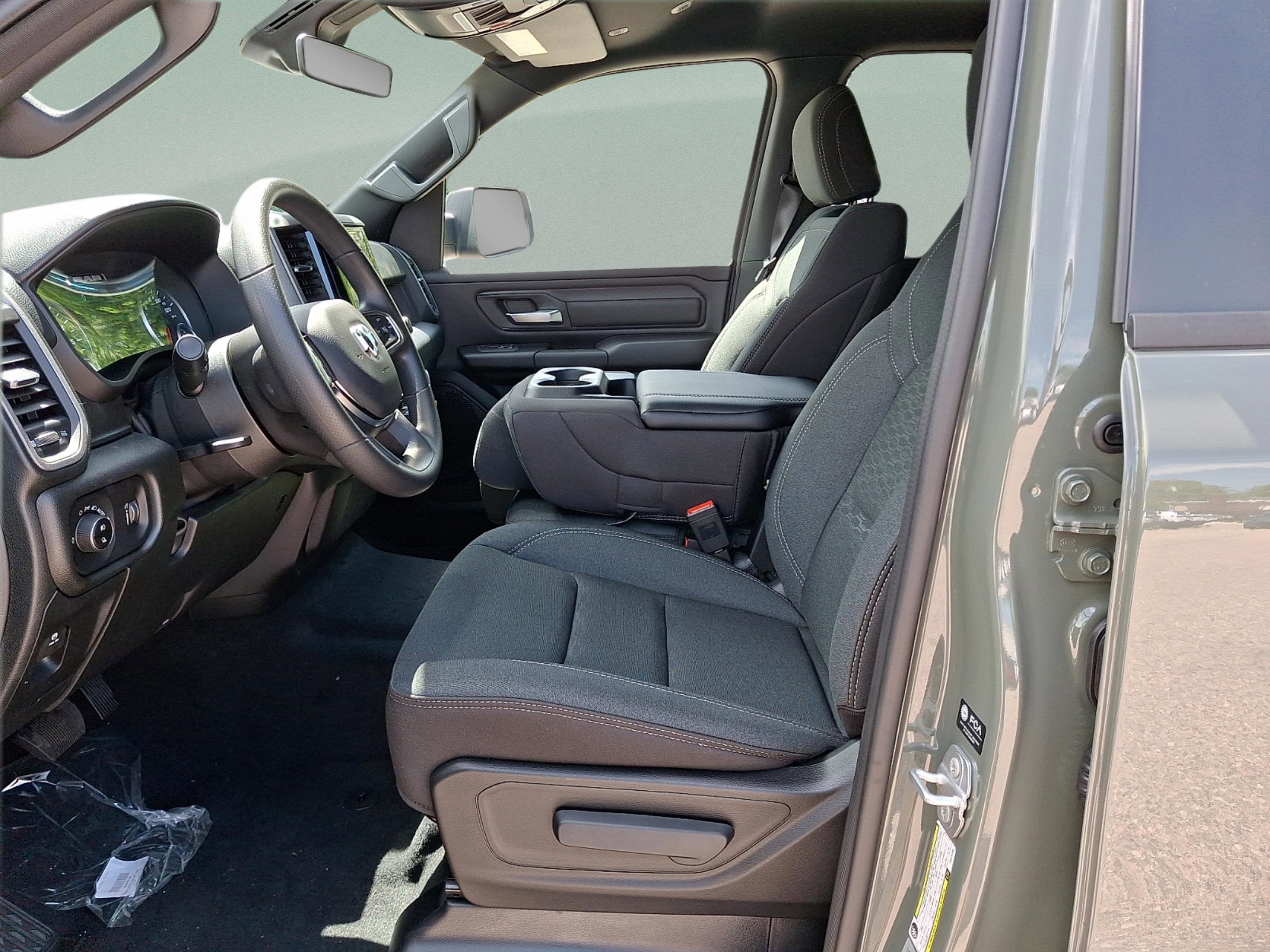 2026 RAM Ram 1500 RAM 1500 WARLOCK CREW CAB 4X4 5'7' BOX