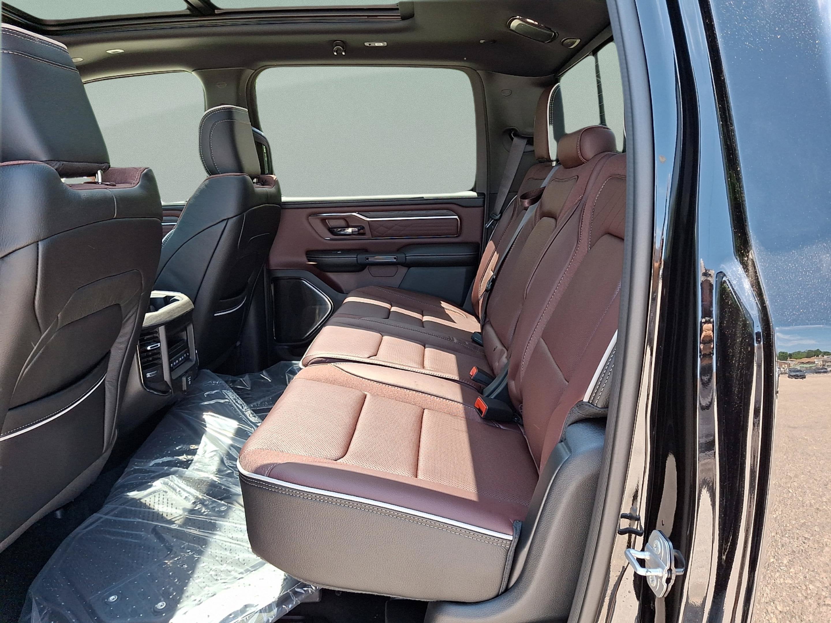 2026 RAM Ram 1500 RAM 1500 LIMITED CREW CAB 4X4 5'7' BOX