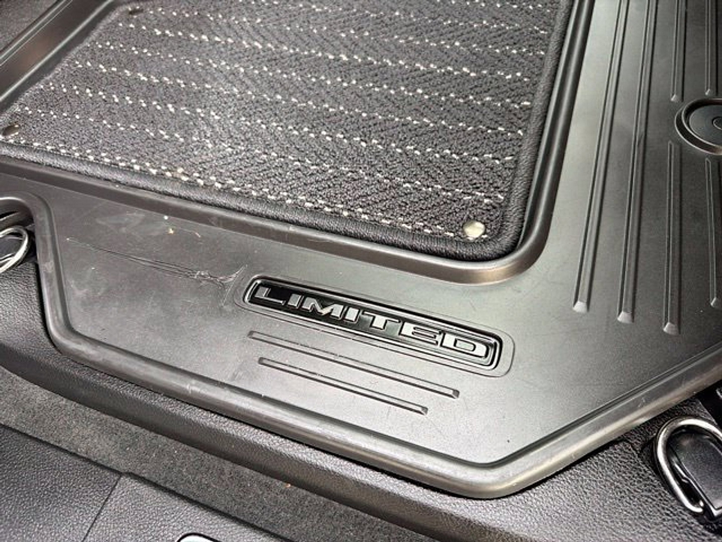 2023 RAM 1500 Limited Crew Cab 4x4 5'7' Box