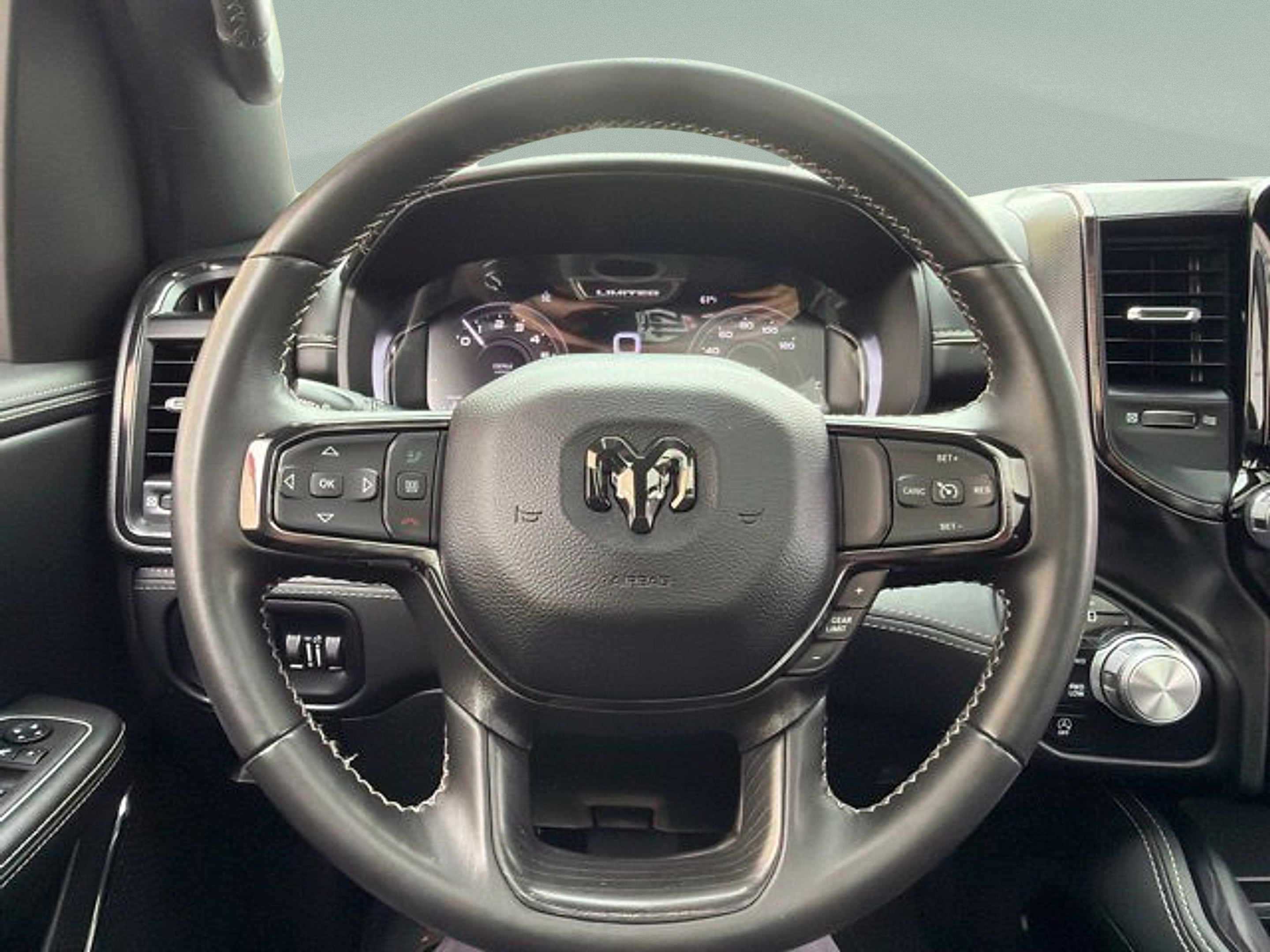 2023 RAM 1500 Limited Crew Cab 4x4 5'7' Box