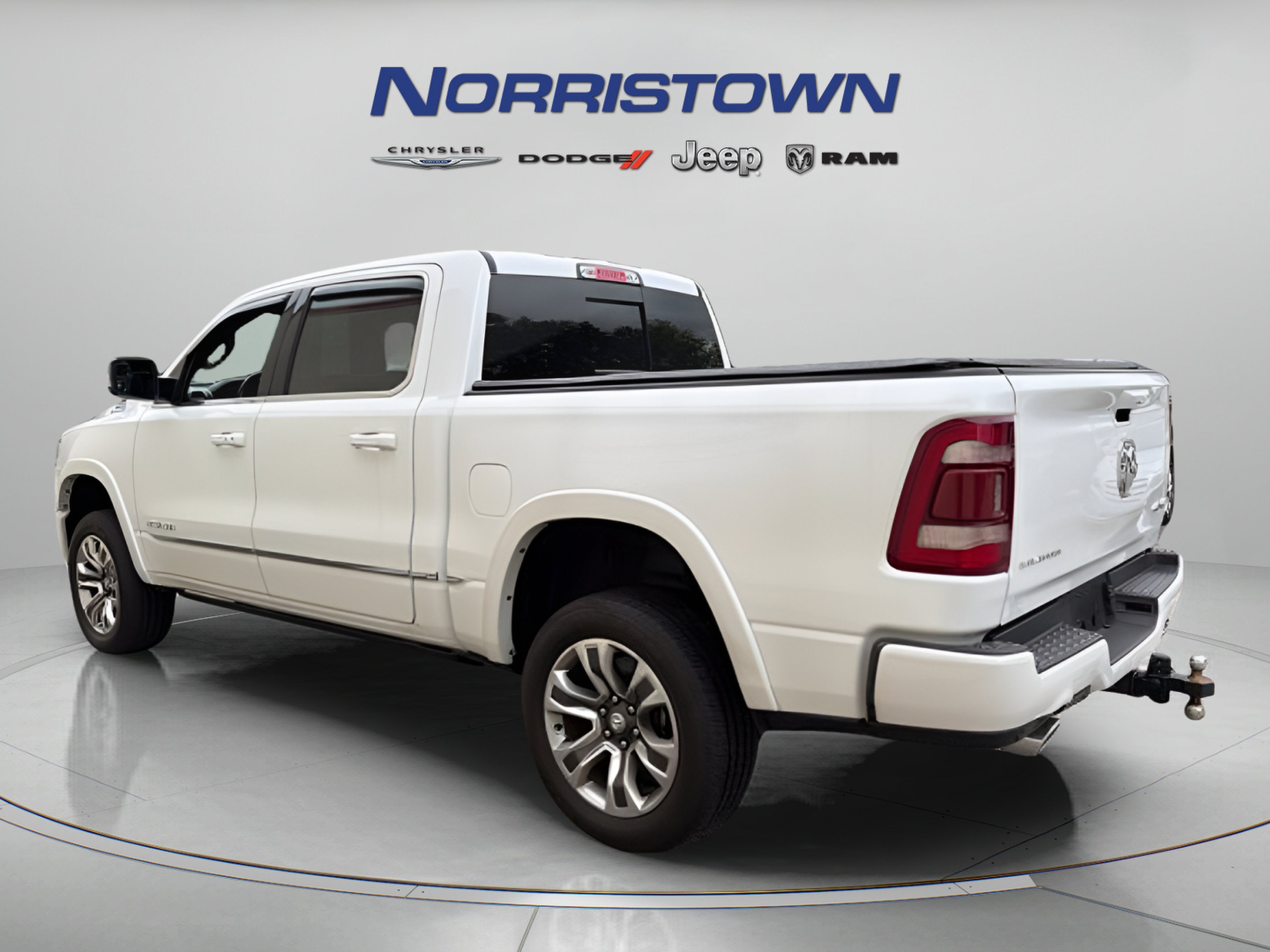 2023 RAM 1500 Limited Crew Cab 4x4 5'7' Box
