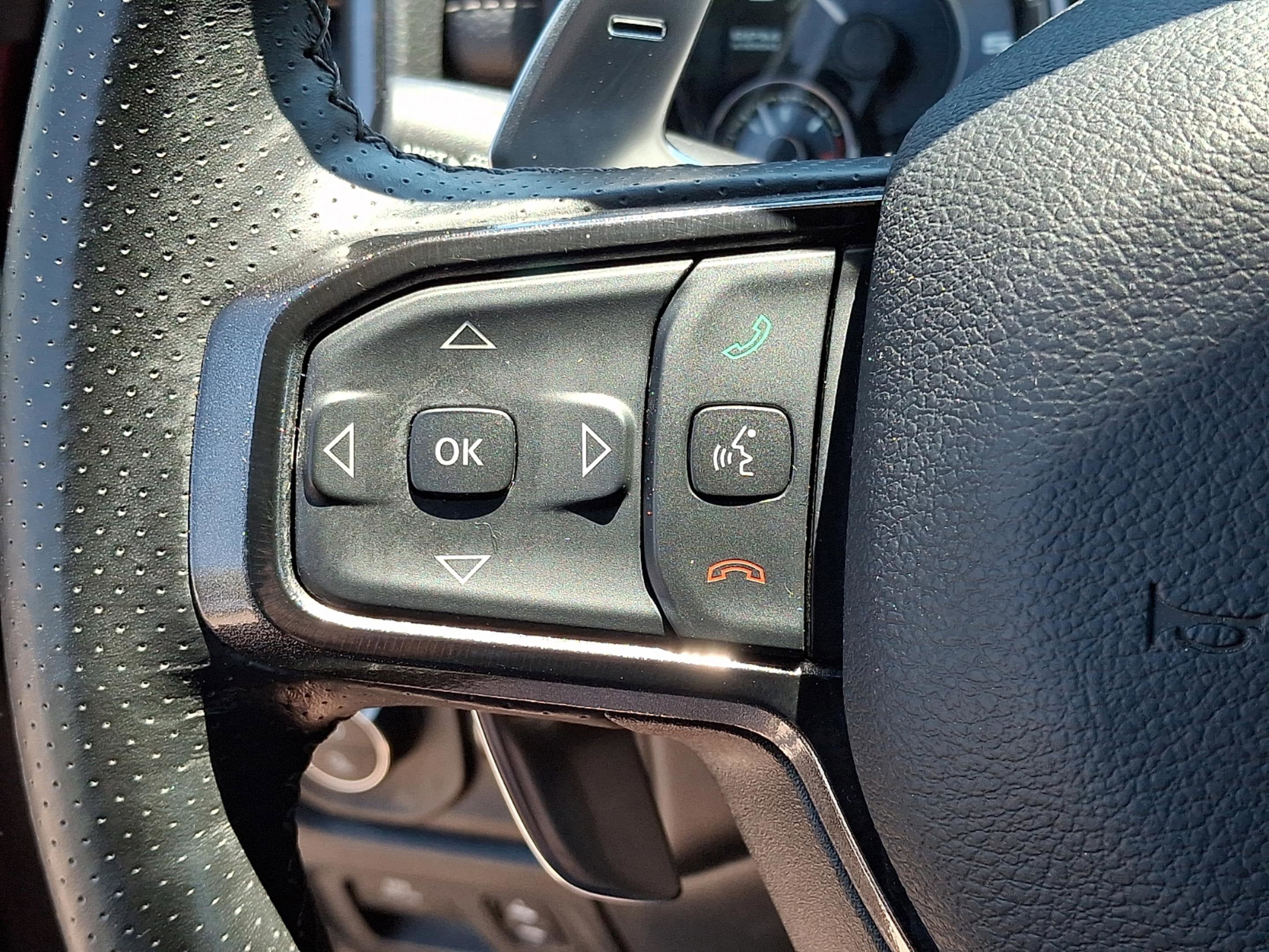2022 RAM 1500 Laramie Crew Cab 4x4 5'7' Box
