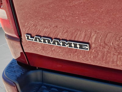 2022 RAM 1500 Laramie Crew Cab 4x4 5'7' Box