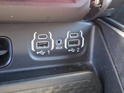 2022 RAM 1500 Laramie Crew Cab 4x4 5'7' Box