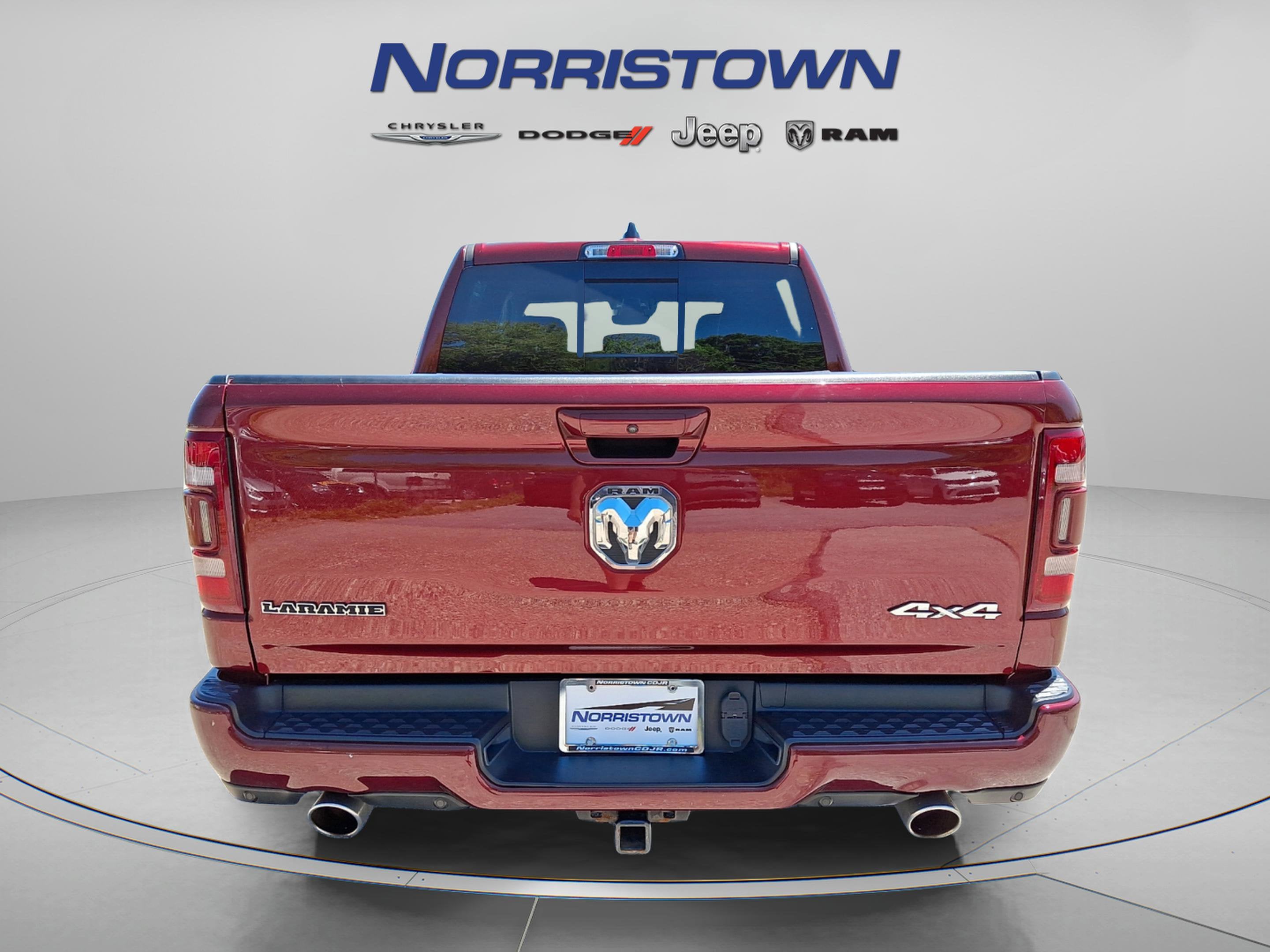 2022 RAM 1500 Laramie Crew Cab 4x4 5'7' Box