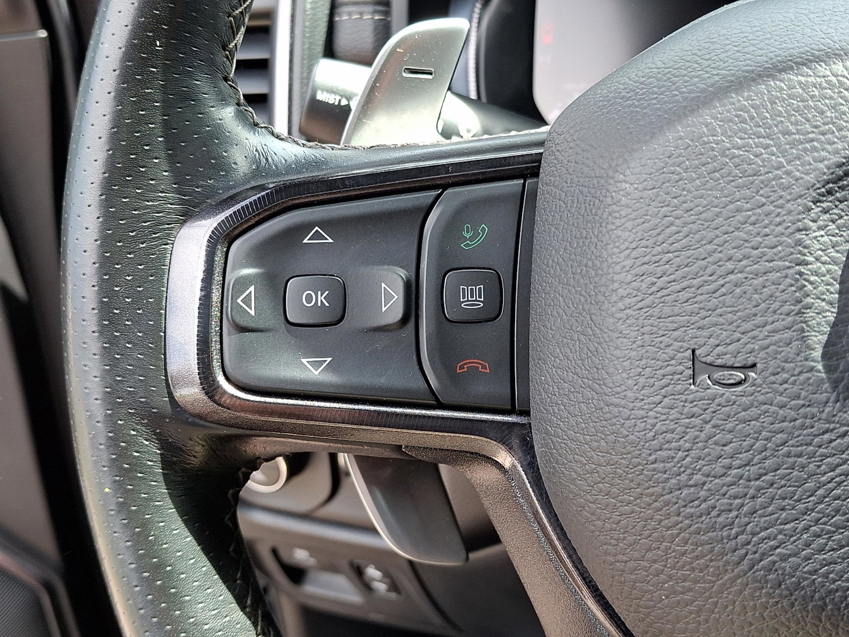 2023 RAM 1500 Laramie Crew Cab 4x4 5'7' Box