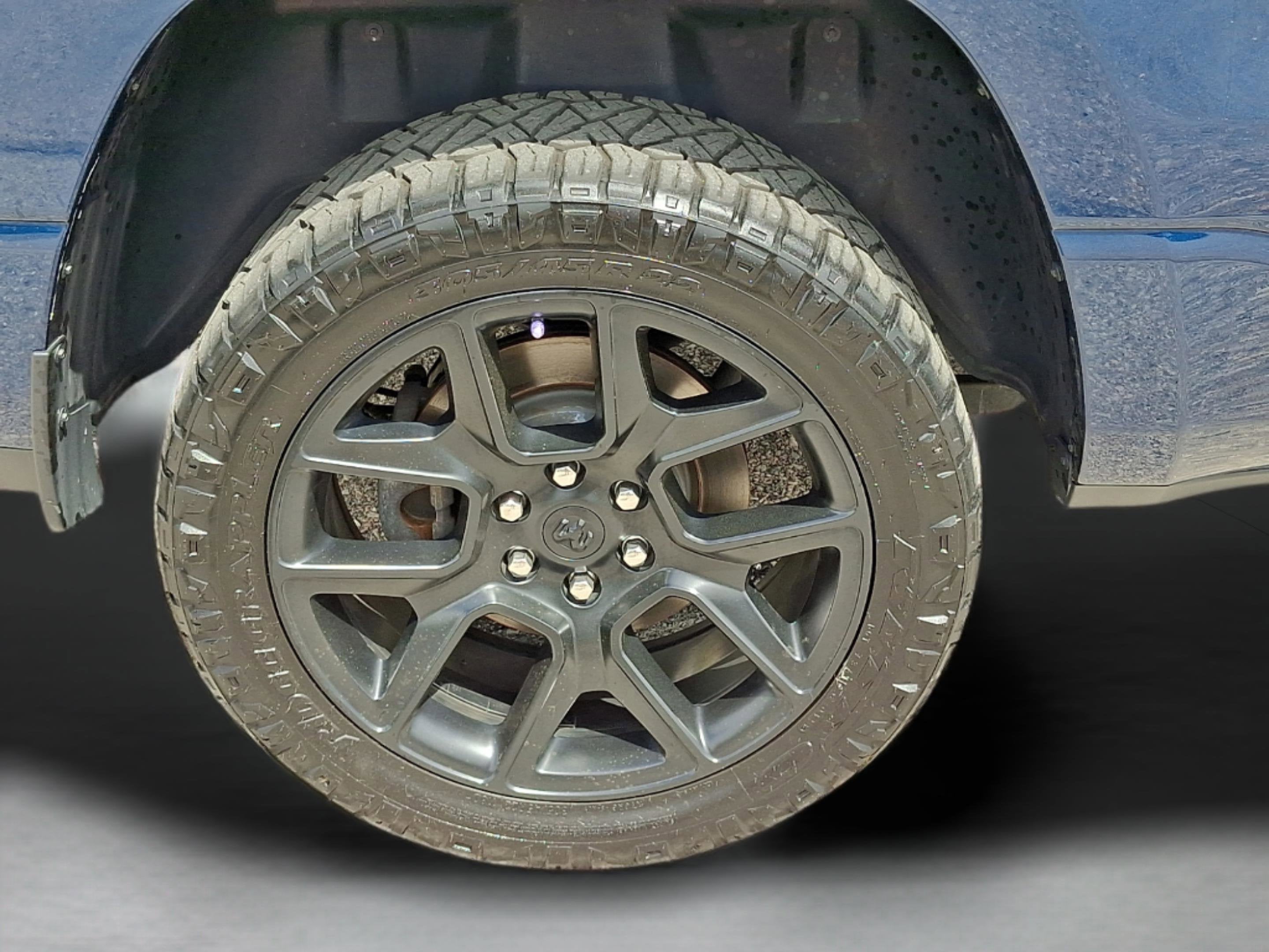 2023 RAM 1500 Laramie Crew Cab 4x4 5'7' Box