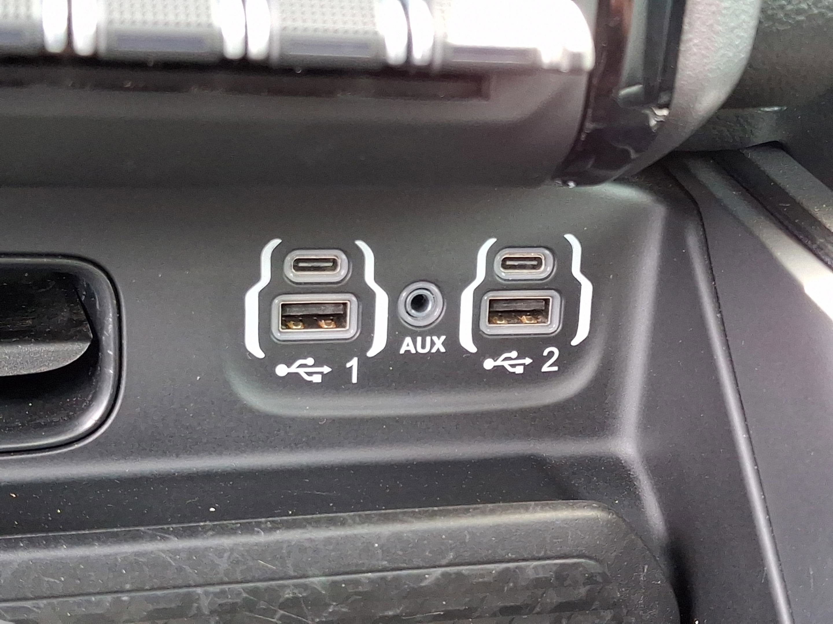 2023 RAM 1500 Laramie Crew Cab 4x4 5'7' Box